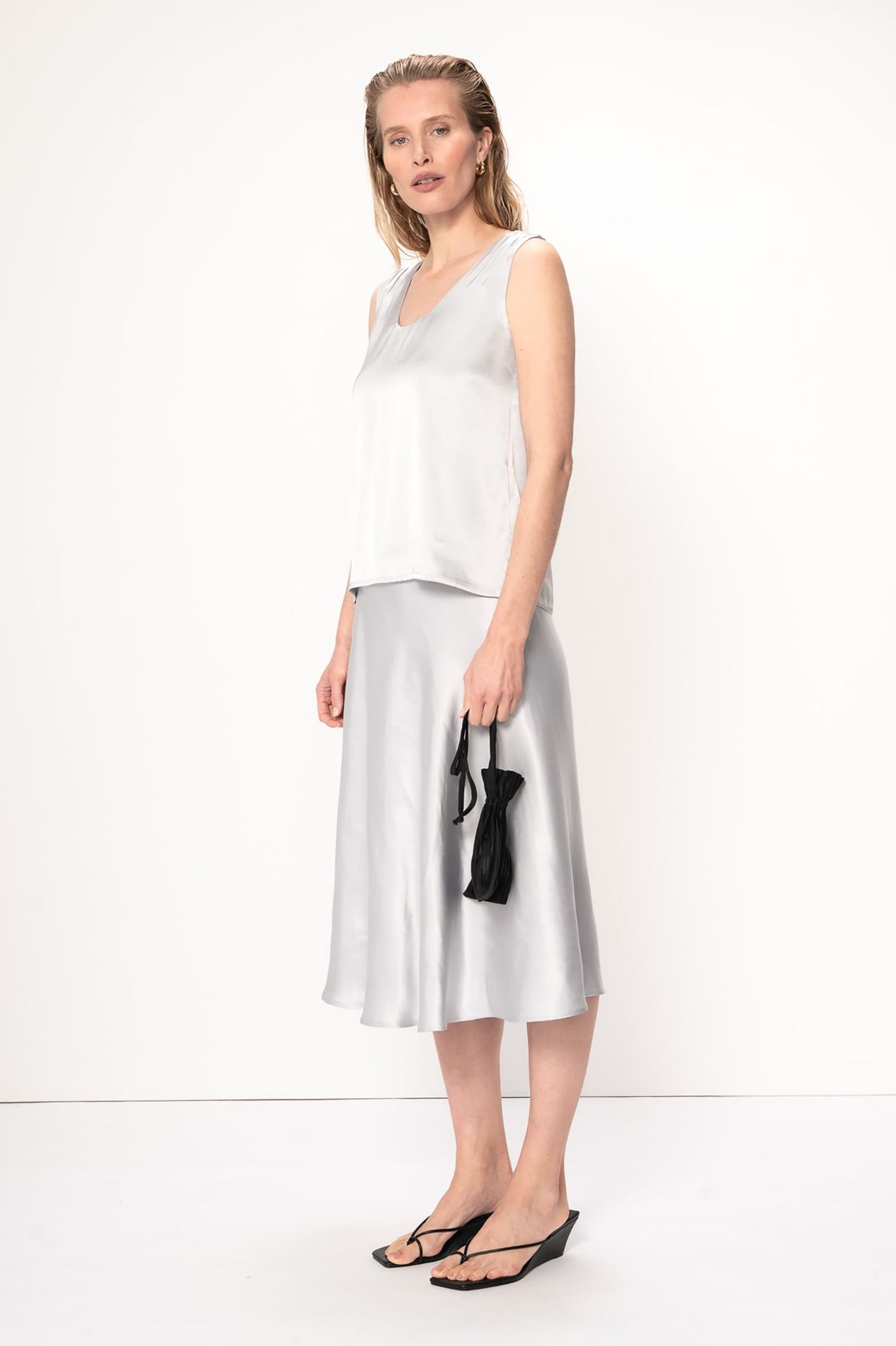 VEYA SKIRT ICY BLUE 8