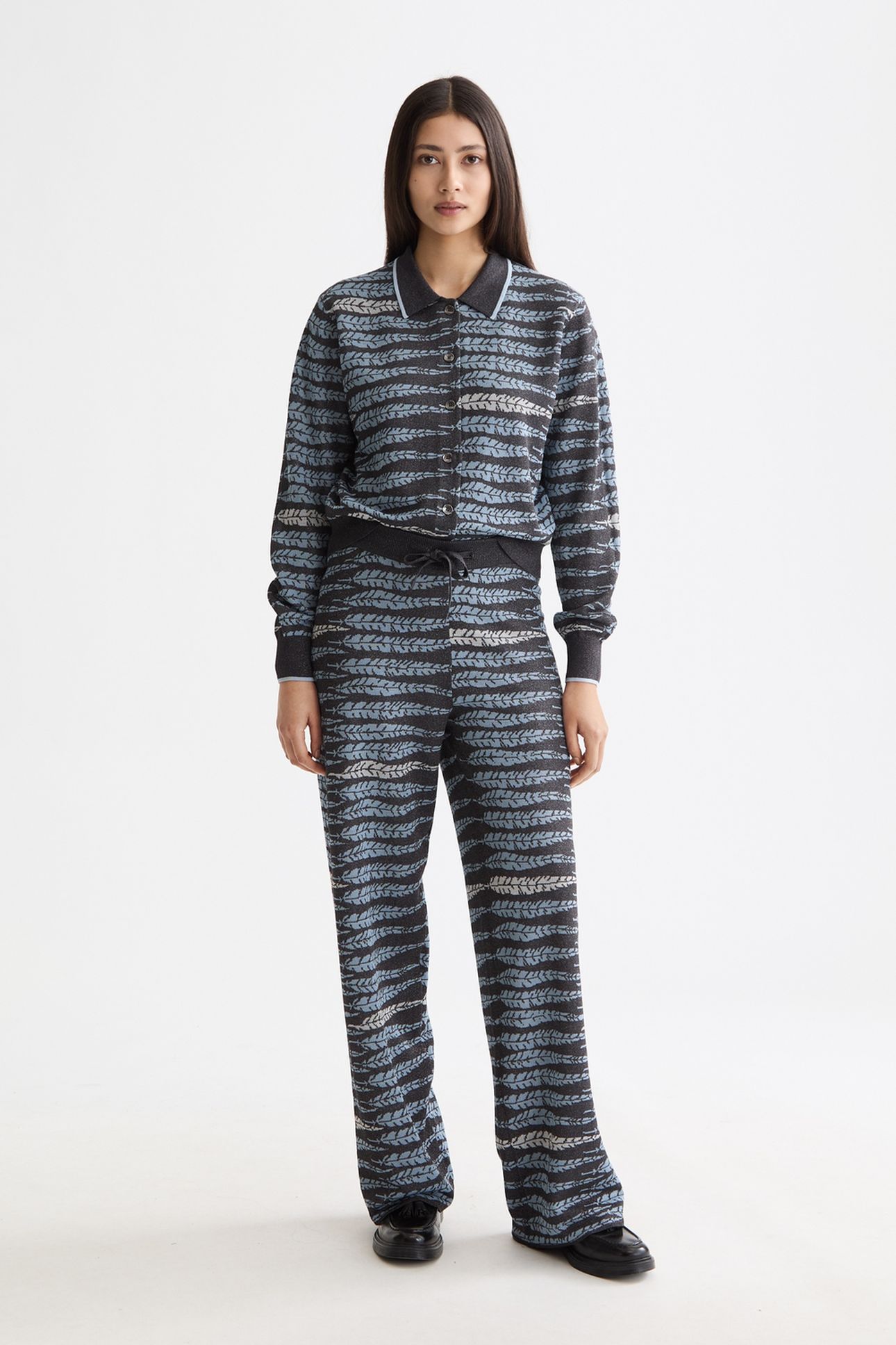 LUREX JACQUARD CARDIGAN CHARCOAL ART 2