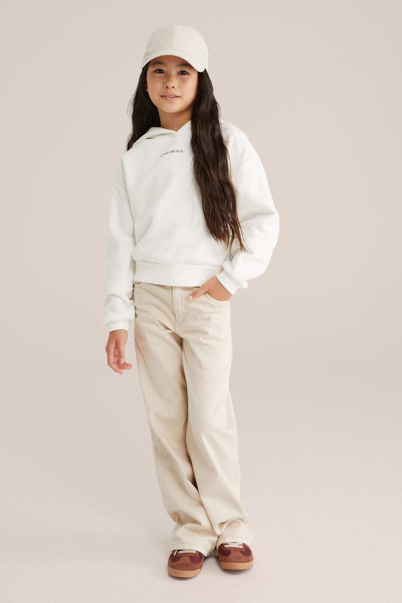 SWEATER WHITE 2
