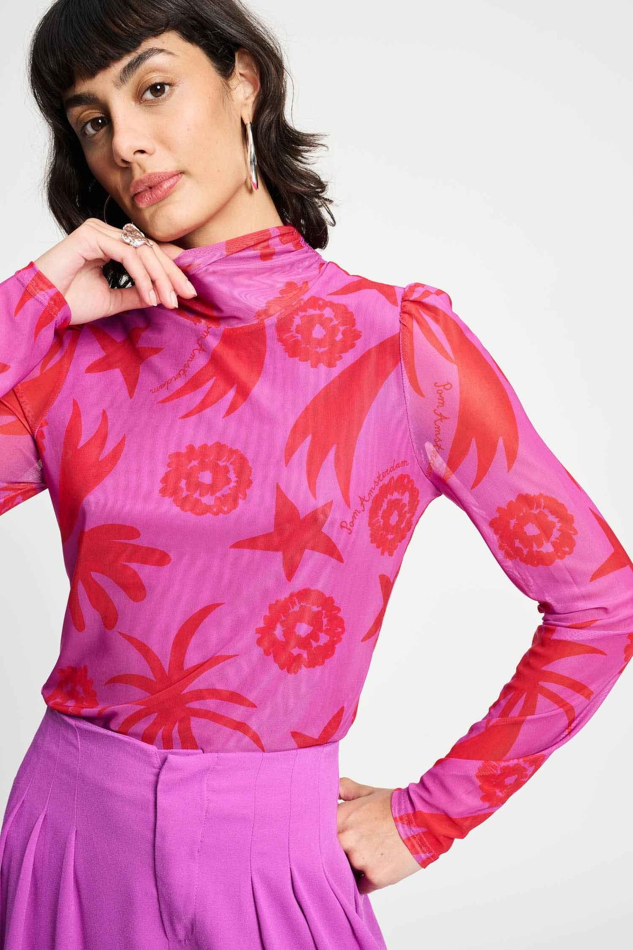TURTLENECK - SPLASHING FIREWORKS 1