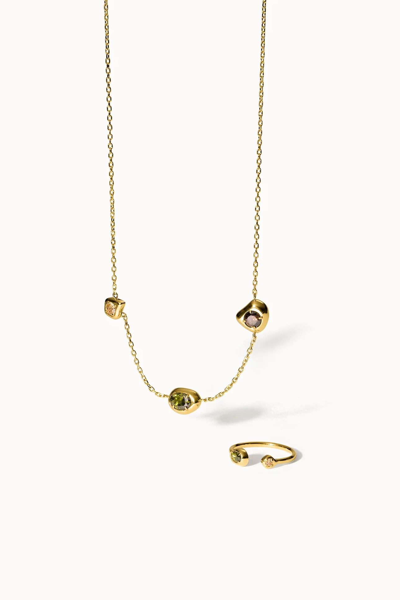 MAHINA CLUB ILLUME SET GOLD 4