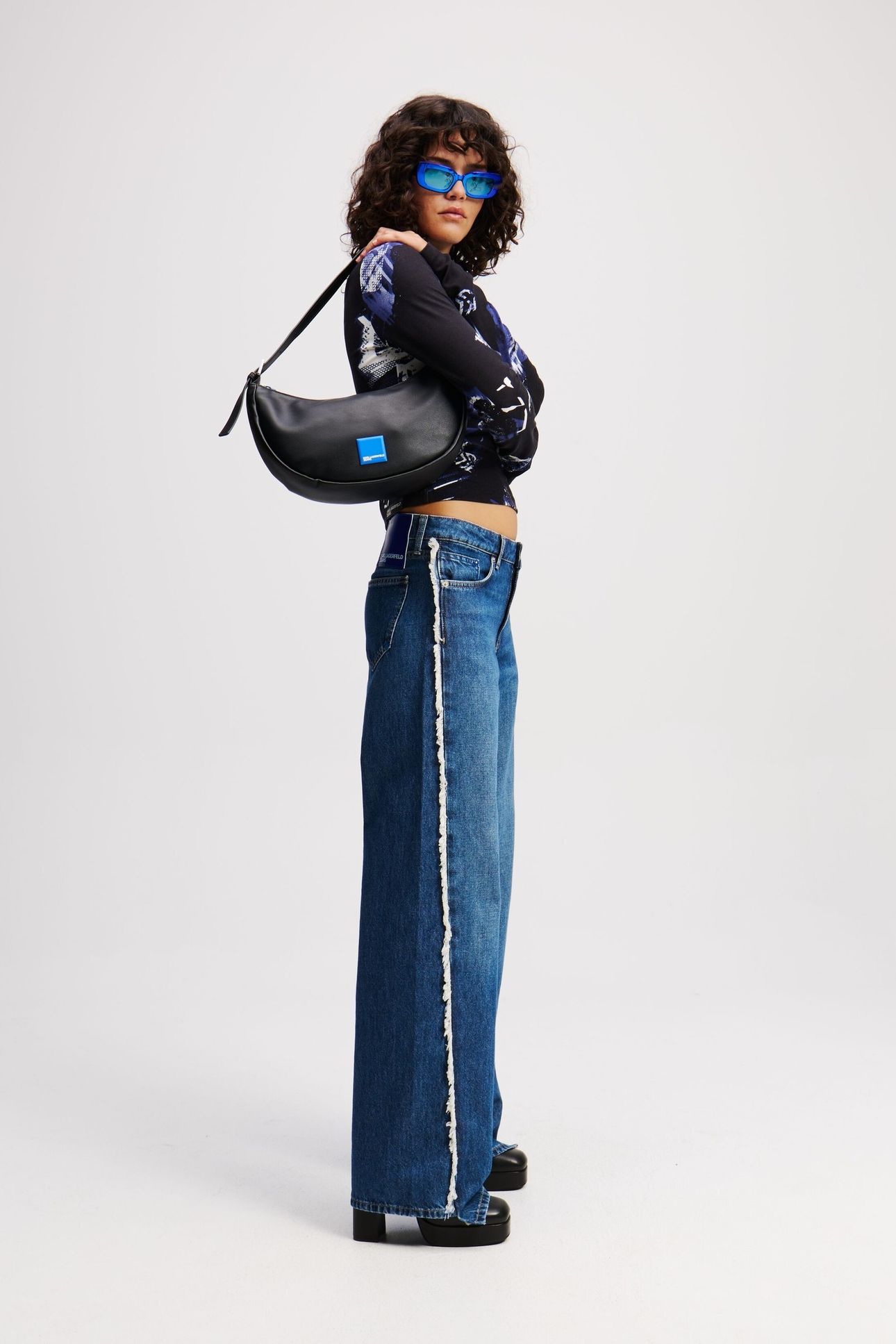 RELAXED SEAMED DENIM WASHED DARK BLUE 6