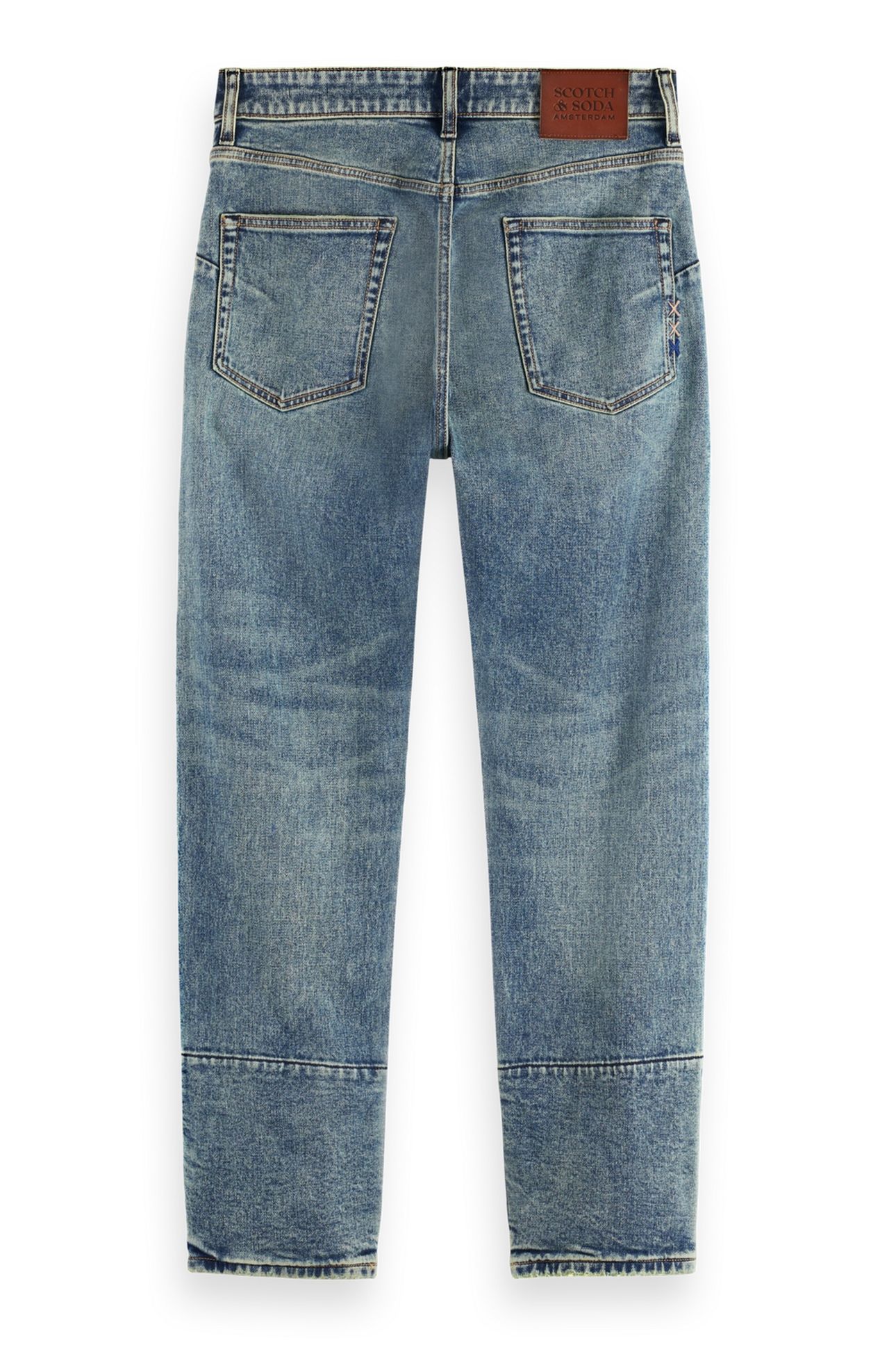 THE ZEE STRAIGHT JEANS — GREAT OUTDOORS 2