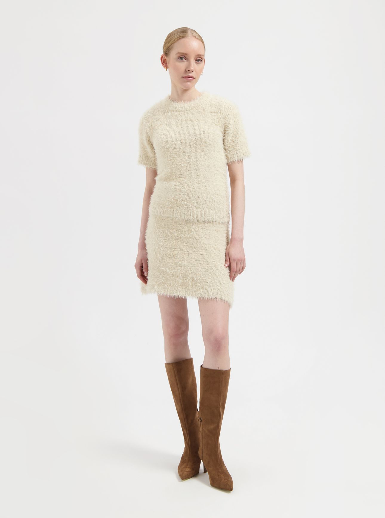 NOUS SOMMES LABELS – AMY FUZZY TOP SAND 1