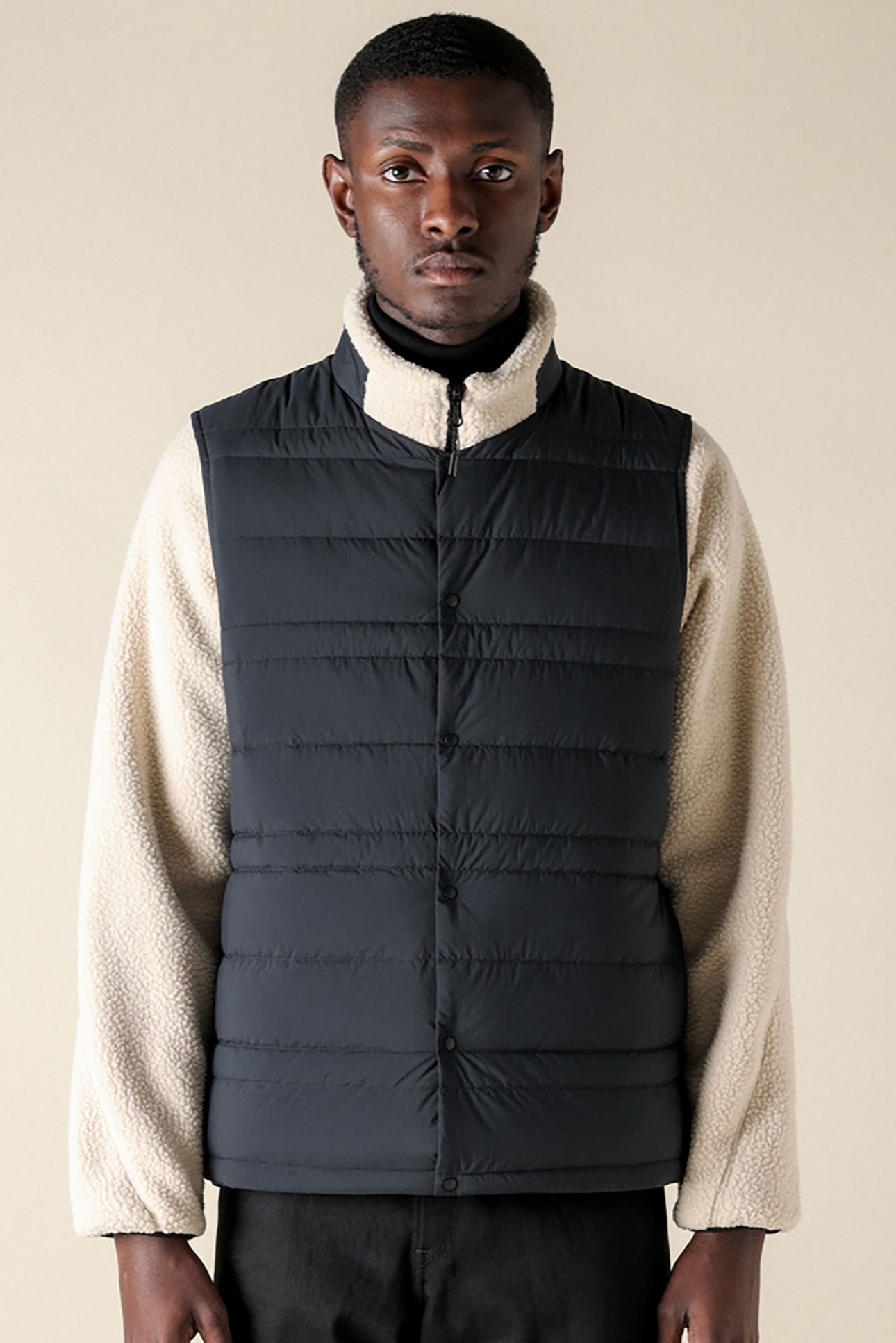 UNISEX SL BT LIGHTWEIGHT DOWN VEST BLACK 1