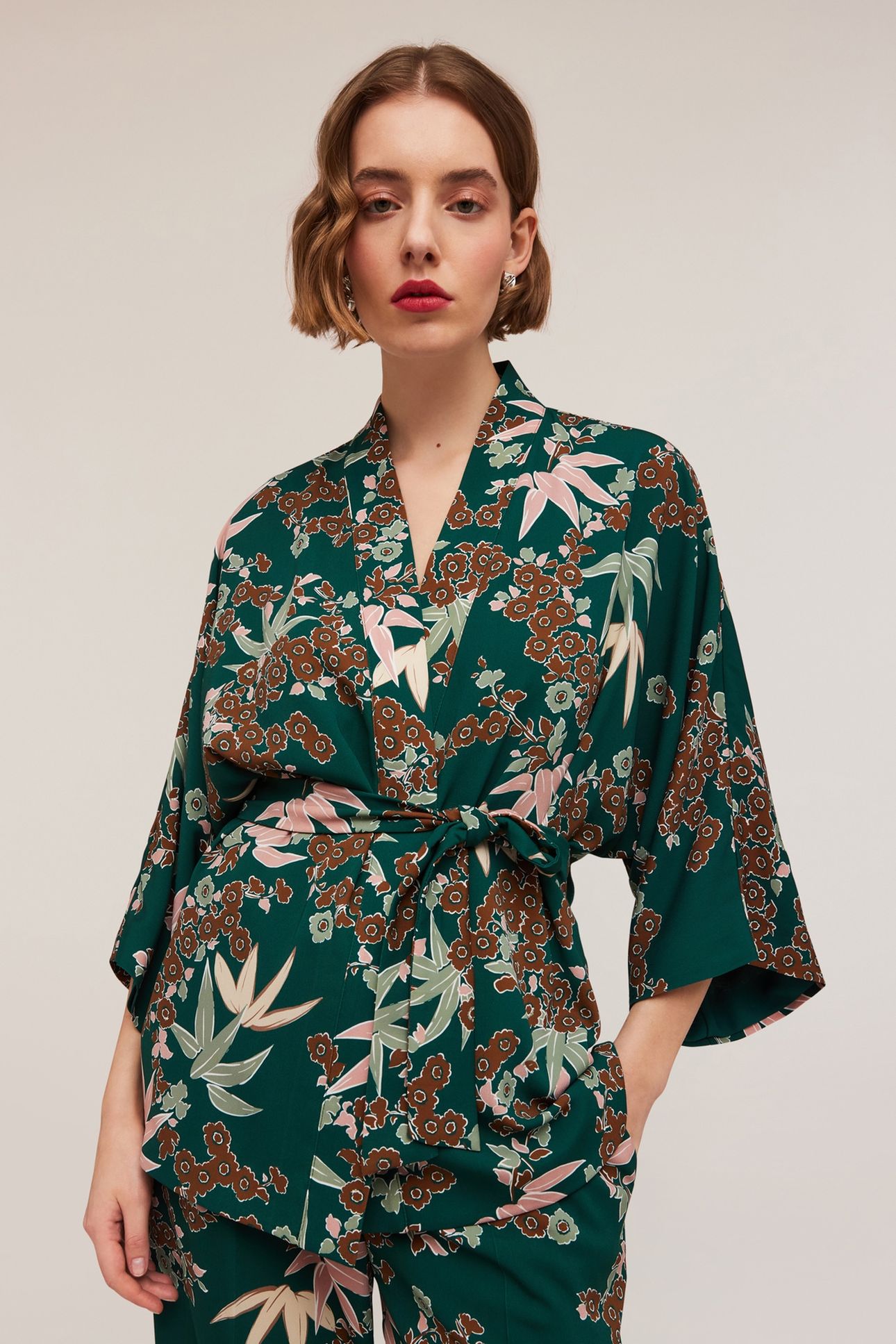 DECÒ PATTERNED KIMONO GREEN 1