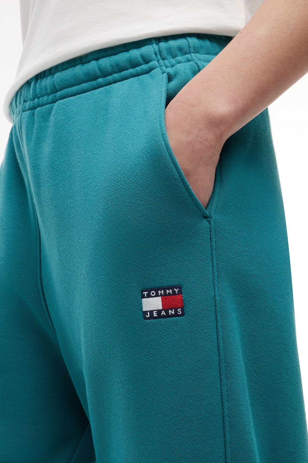 BADGE SWEATPANT PLATINUM TEAL 5