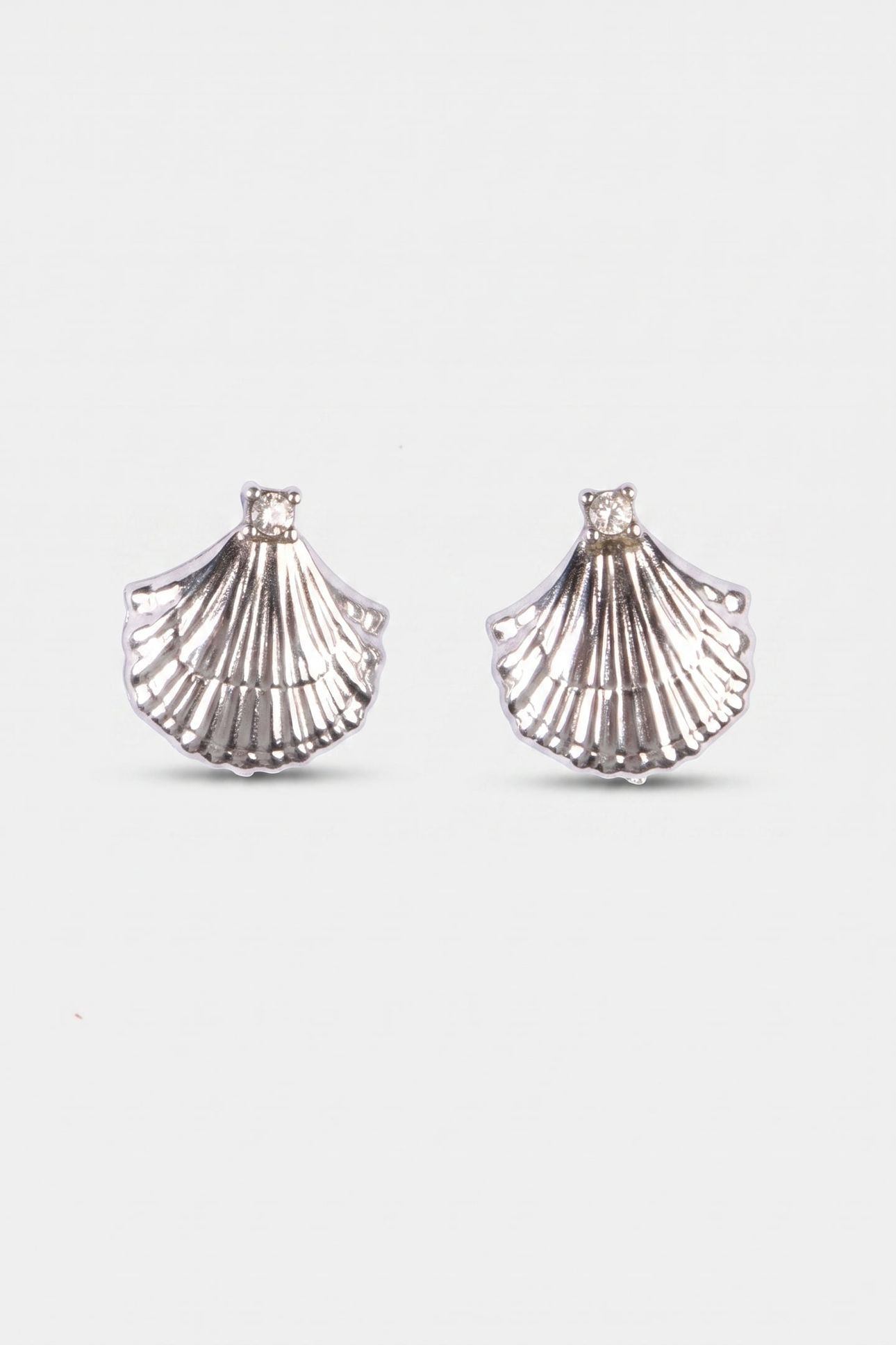 SMALL SHELL OHRRINGE SILVER 3