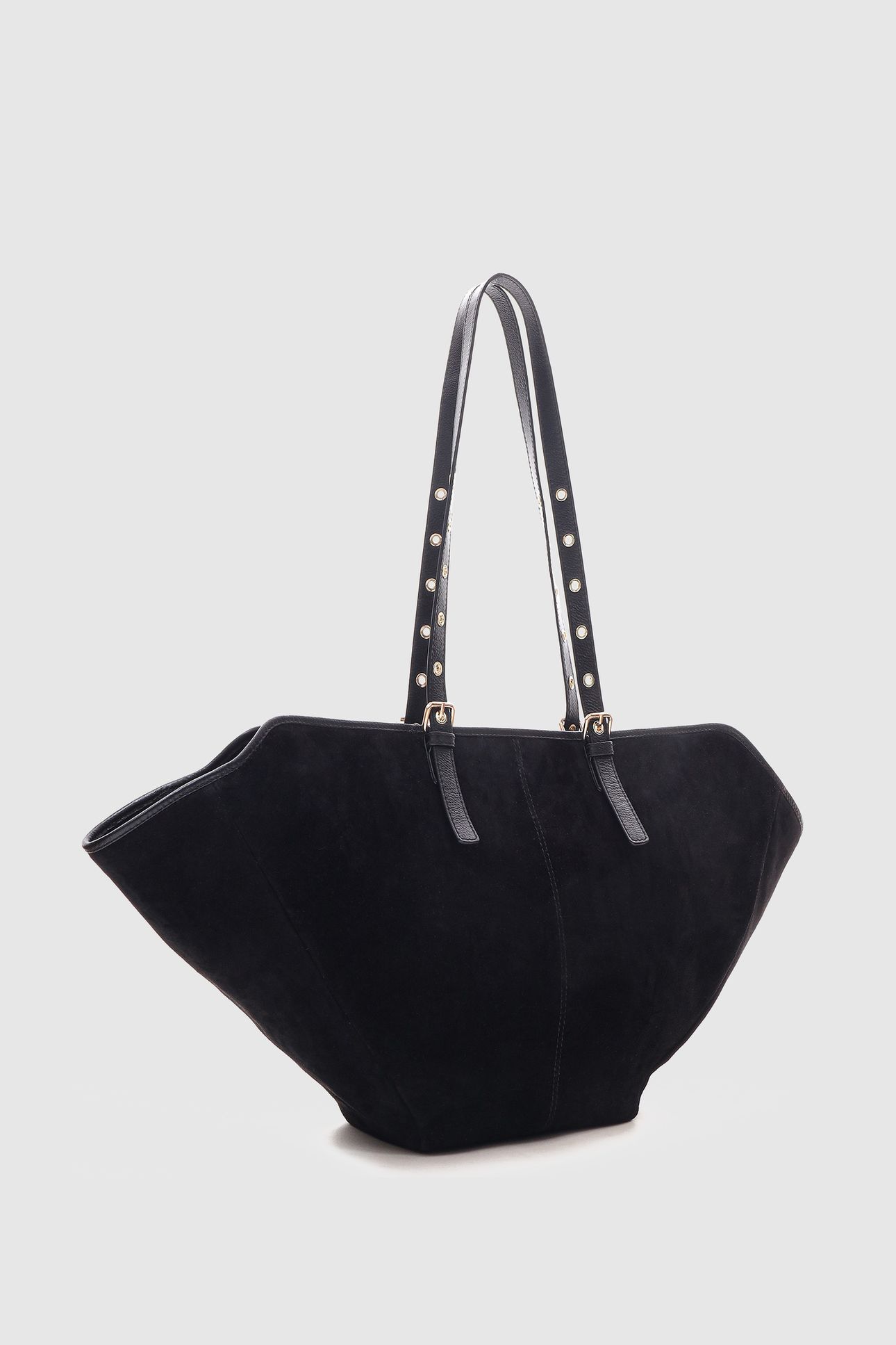 NORA SUEDE BLACK W. GOLD 2