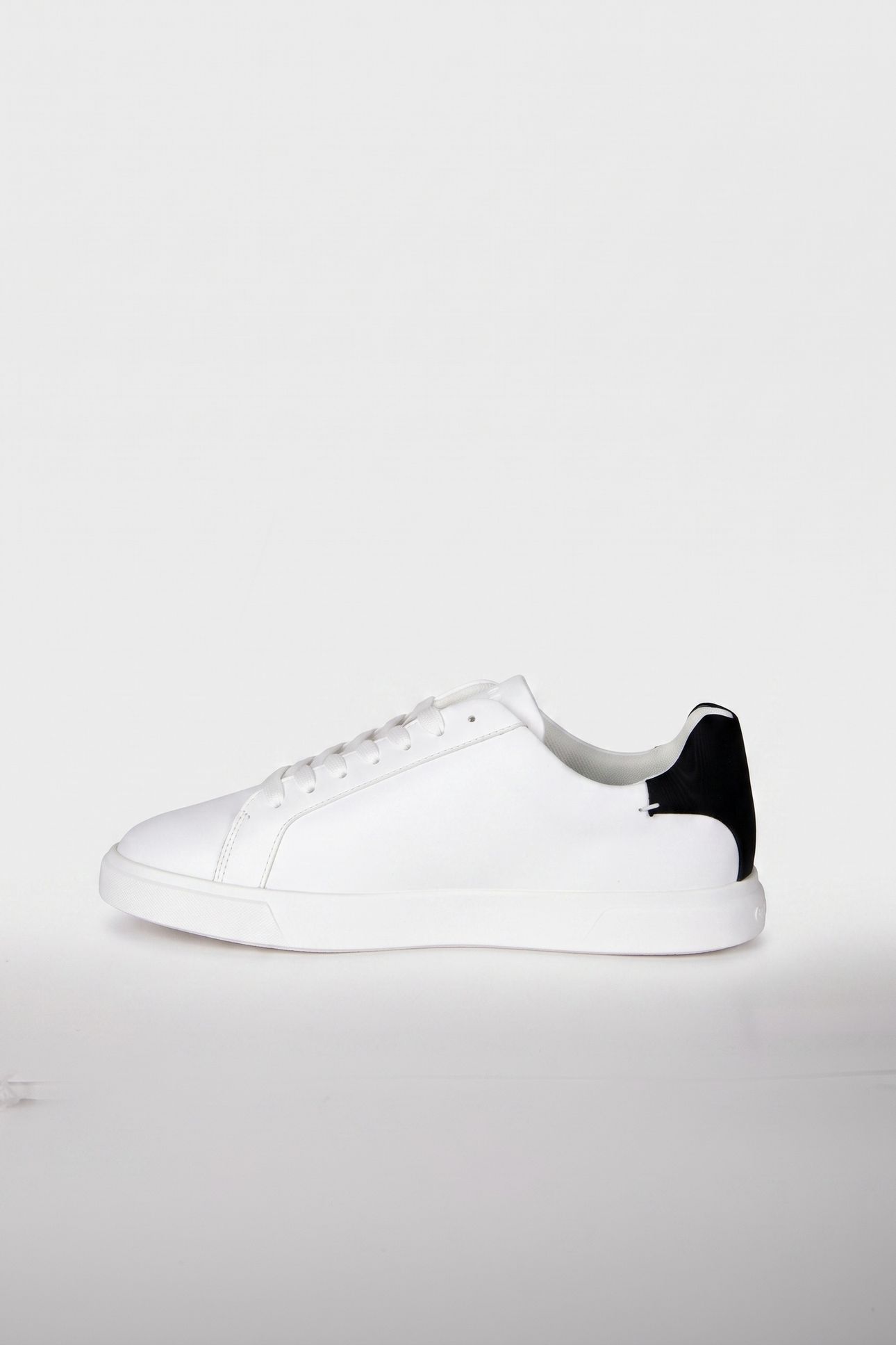 LOW PRO CUP LACEUP LEATHER SHOES BRIGHT WHITE/BLACK 4