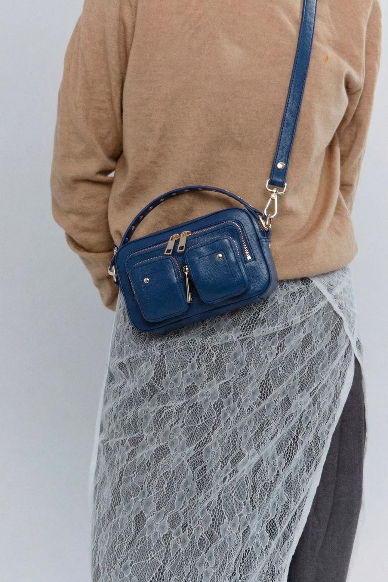 HELENA FLORENCE DEEP BLUE W. GOLD 2