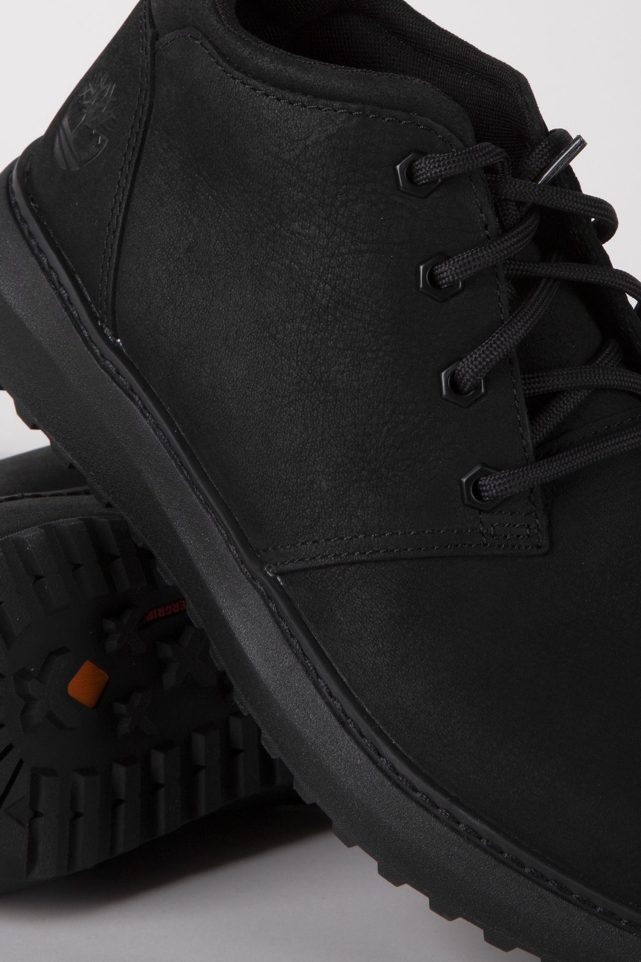 HUDSON ROAD MID LACE UP CHUKKA BOOT BLACK NUBUCK 4