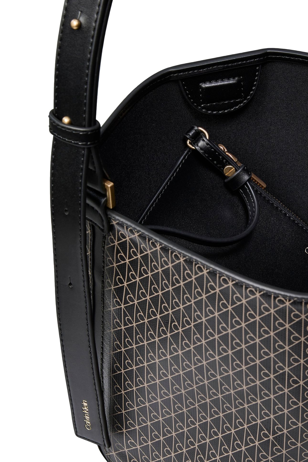 EMBLEM ALL-OVER PRINT MEDIUM BUCKET BAG BLACK 4