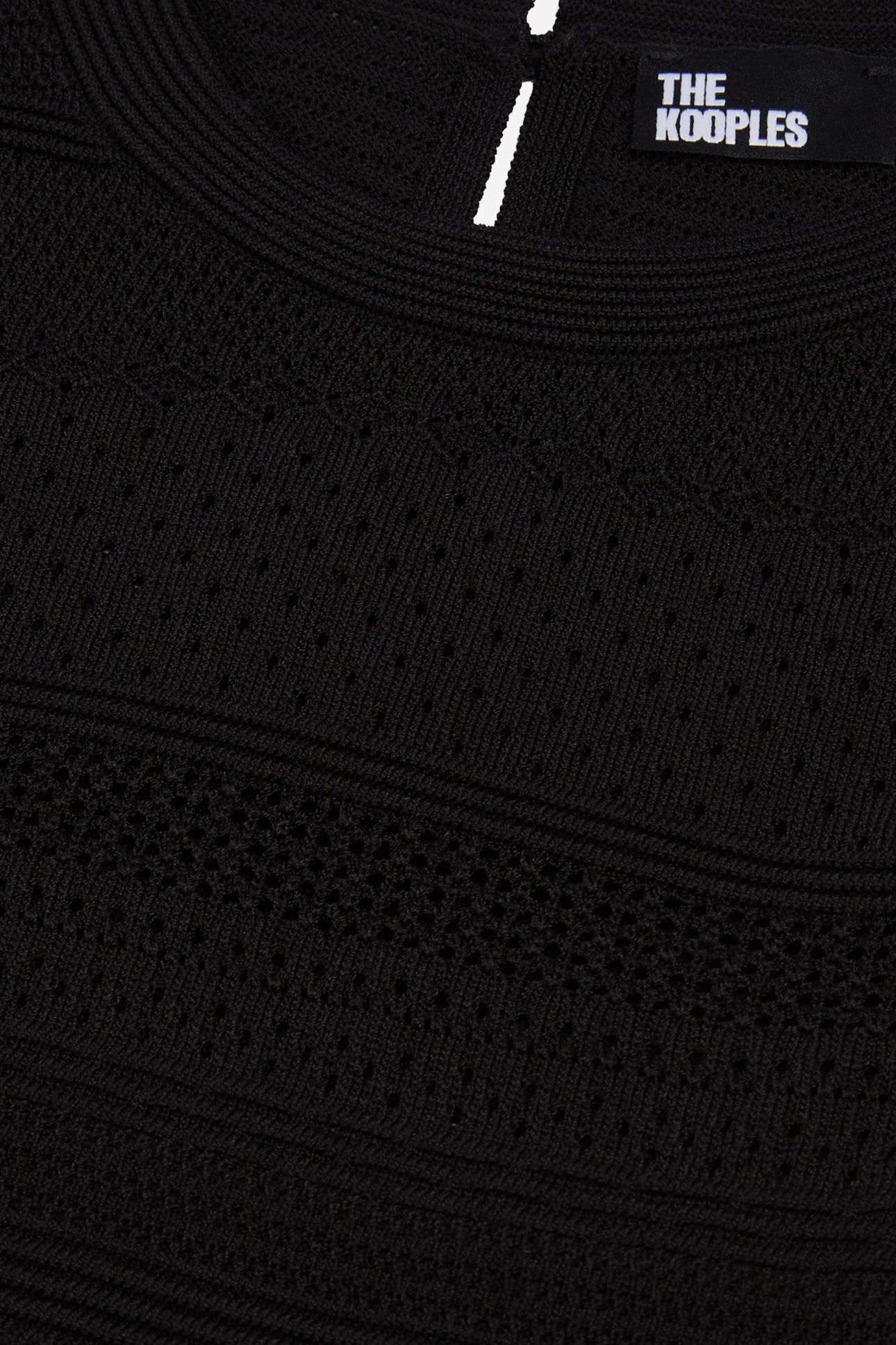 SLEEVELESS TOP WITH STITCHING DETAILS BLACK 7
