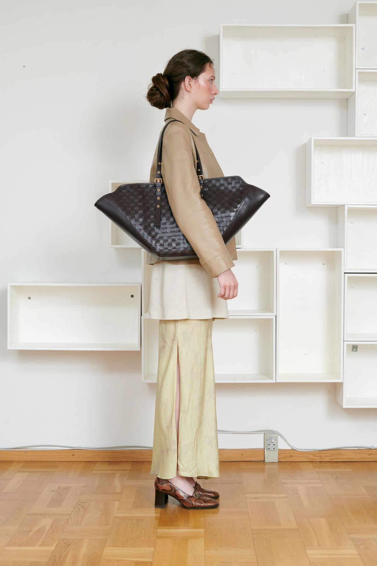 NORA BRAIDED FLORENCE CHOCOLATE W. GOLD 2