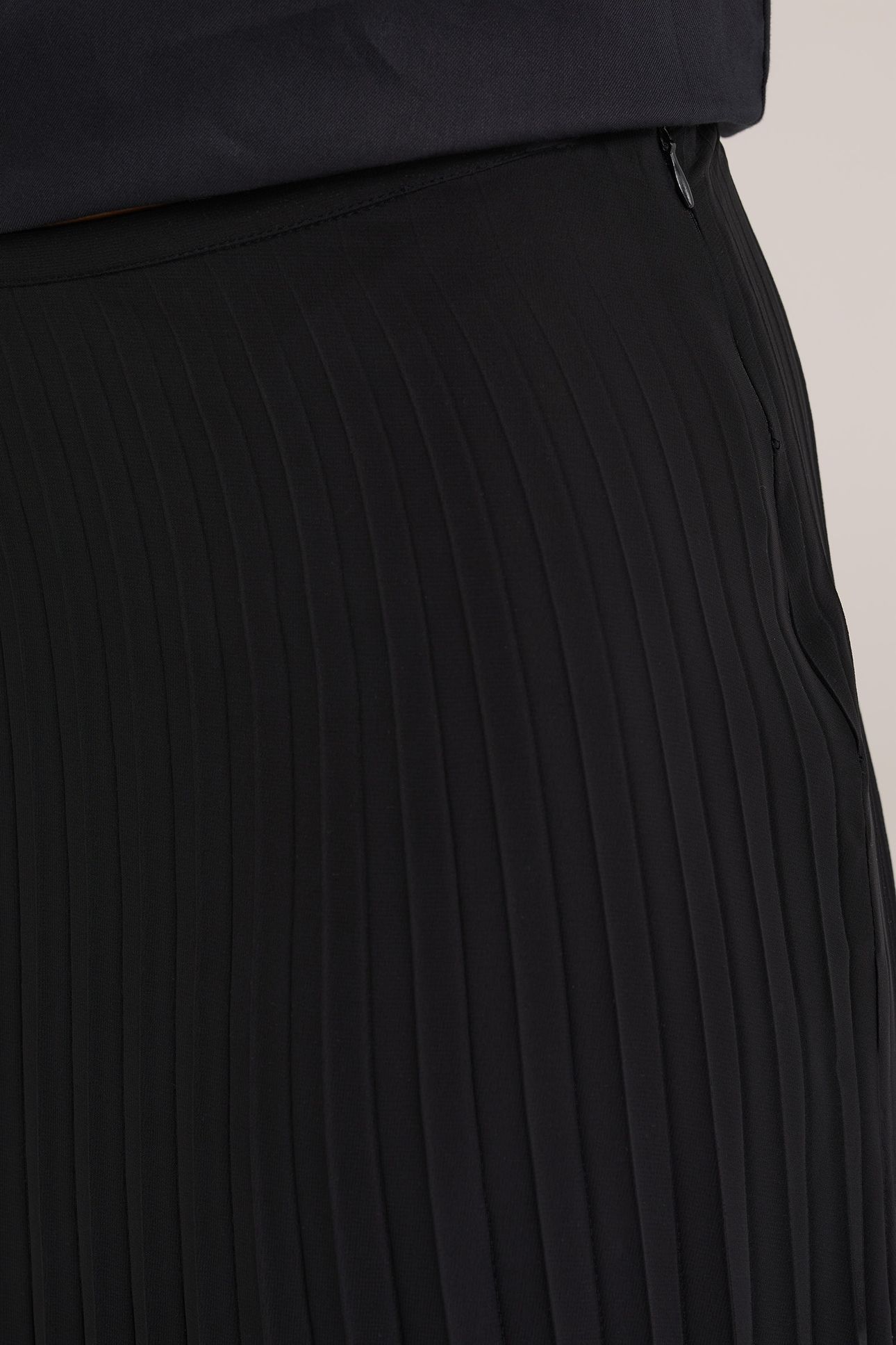 SKIRT MEDIUM LENGTH BLACK 5