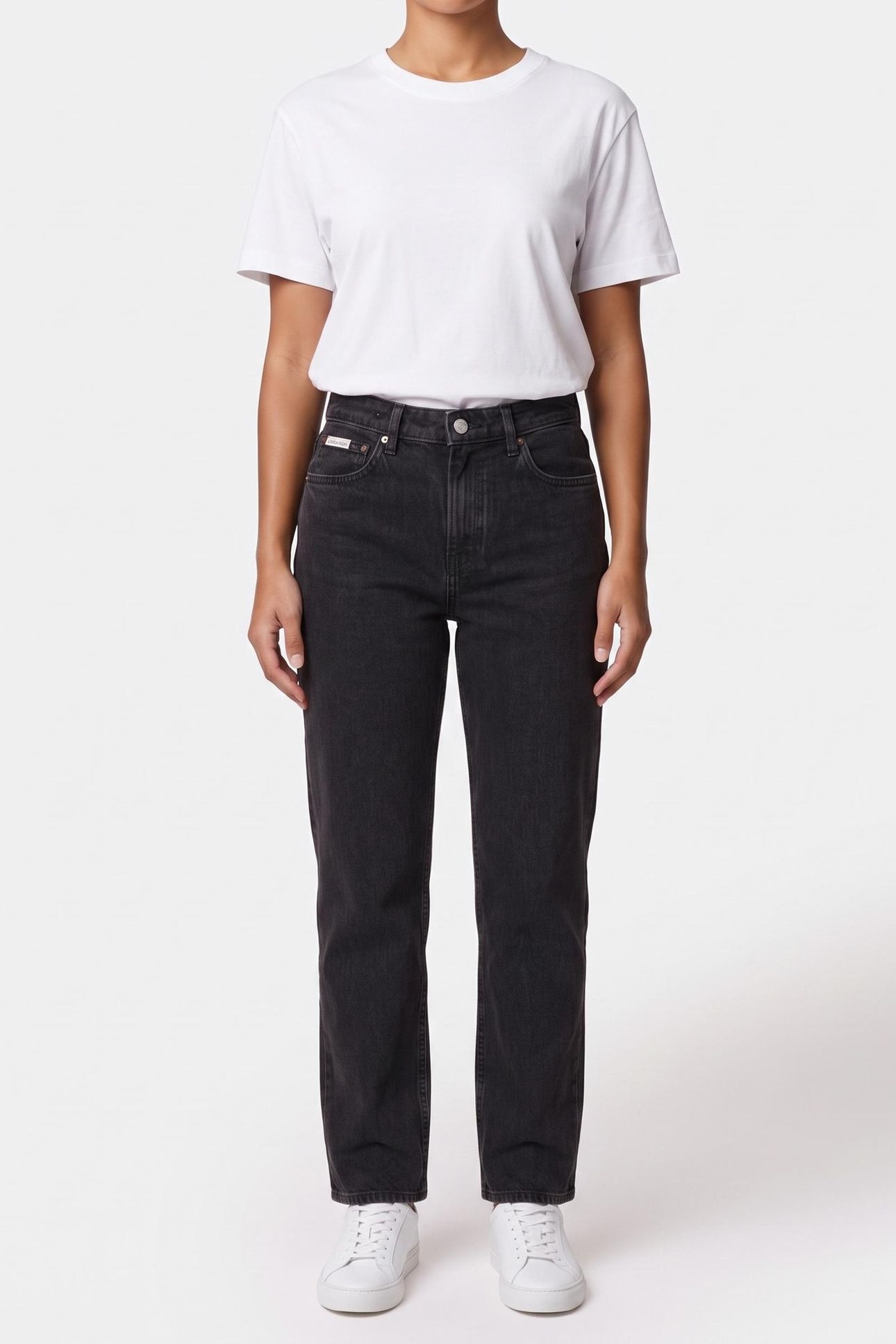 HIGH RISE STRAIGHT CELTIC JEAN ESSENTIAL BLACK 1