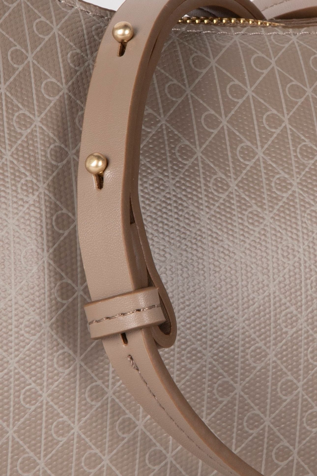EMBLEM AOP CONV SHOULDER BAG DESERT TAUPE 4