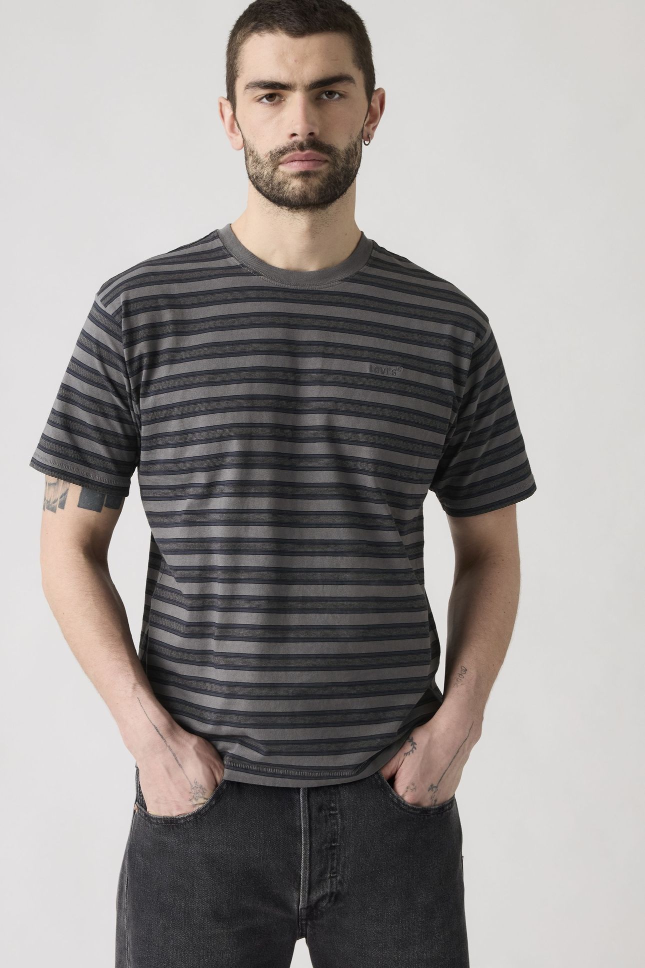 RED TAB VINTAGE TEE 2