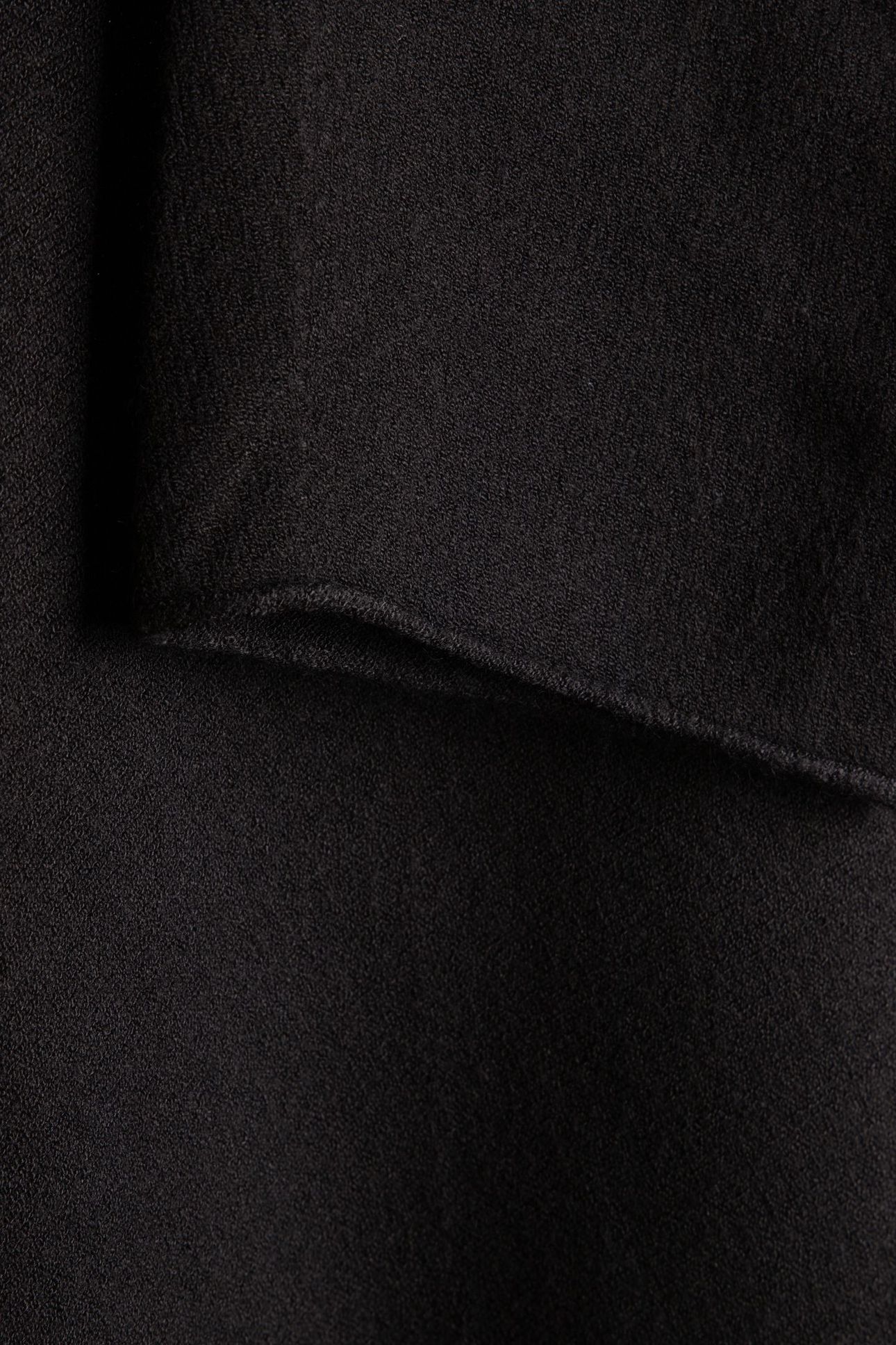 BOAT NECK SEAMLESS BLACK 4