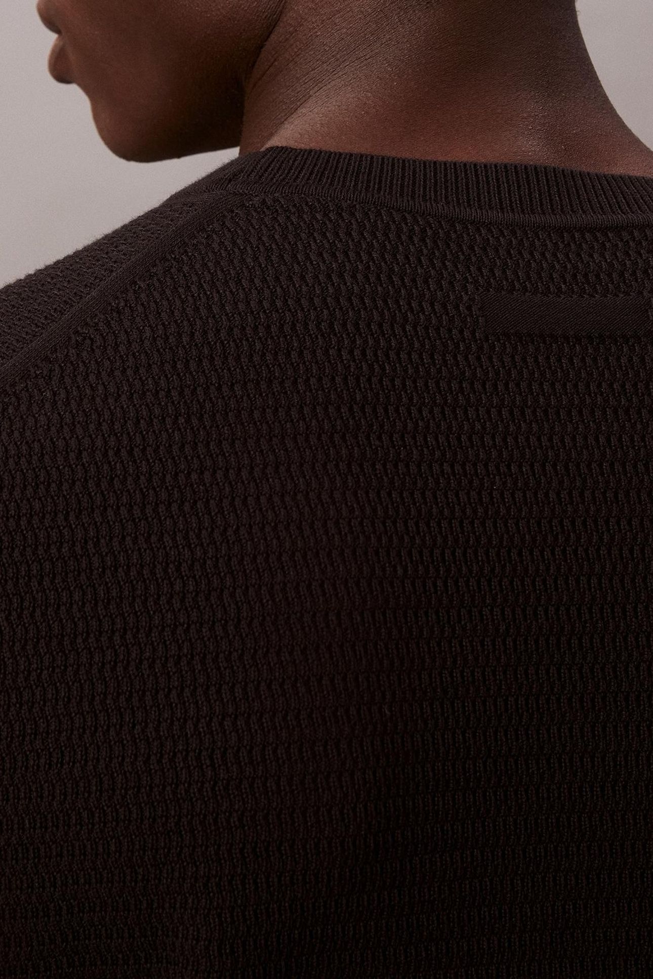 LS TEXTURE COTTON CREW NECK BLACK 6