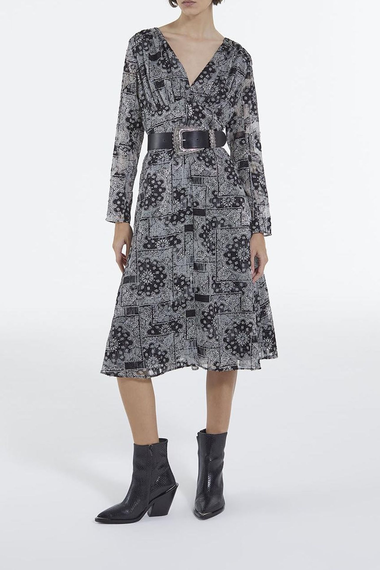 LONG DRESS WITH A FITTED WAIST AND LONG SLEEVES BLACK 1