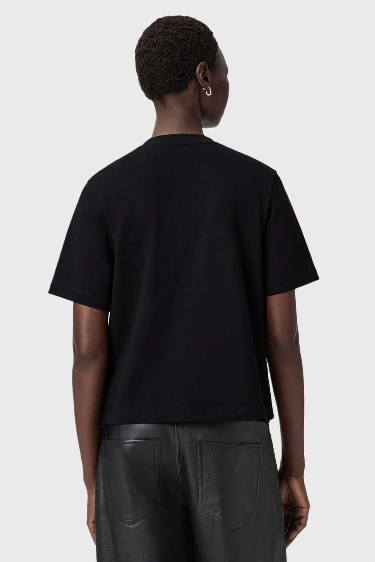 ELLA LISA TEE BLACK 4