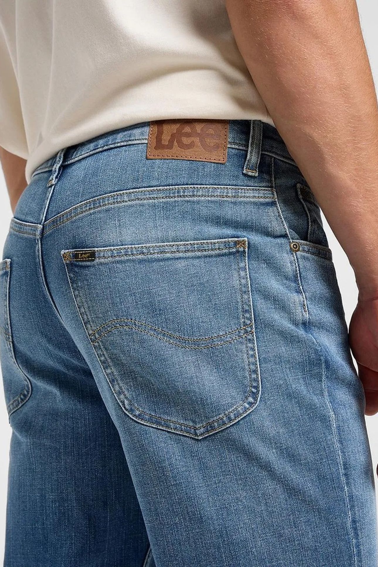 BROOKLYN STRAIGHT HIGHLAND JEANS 5