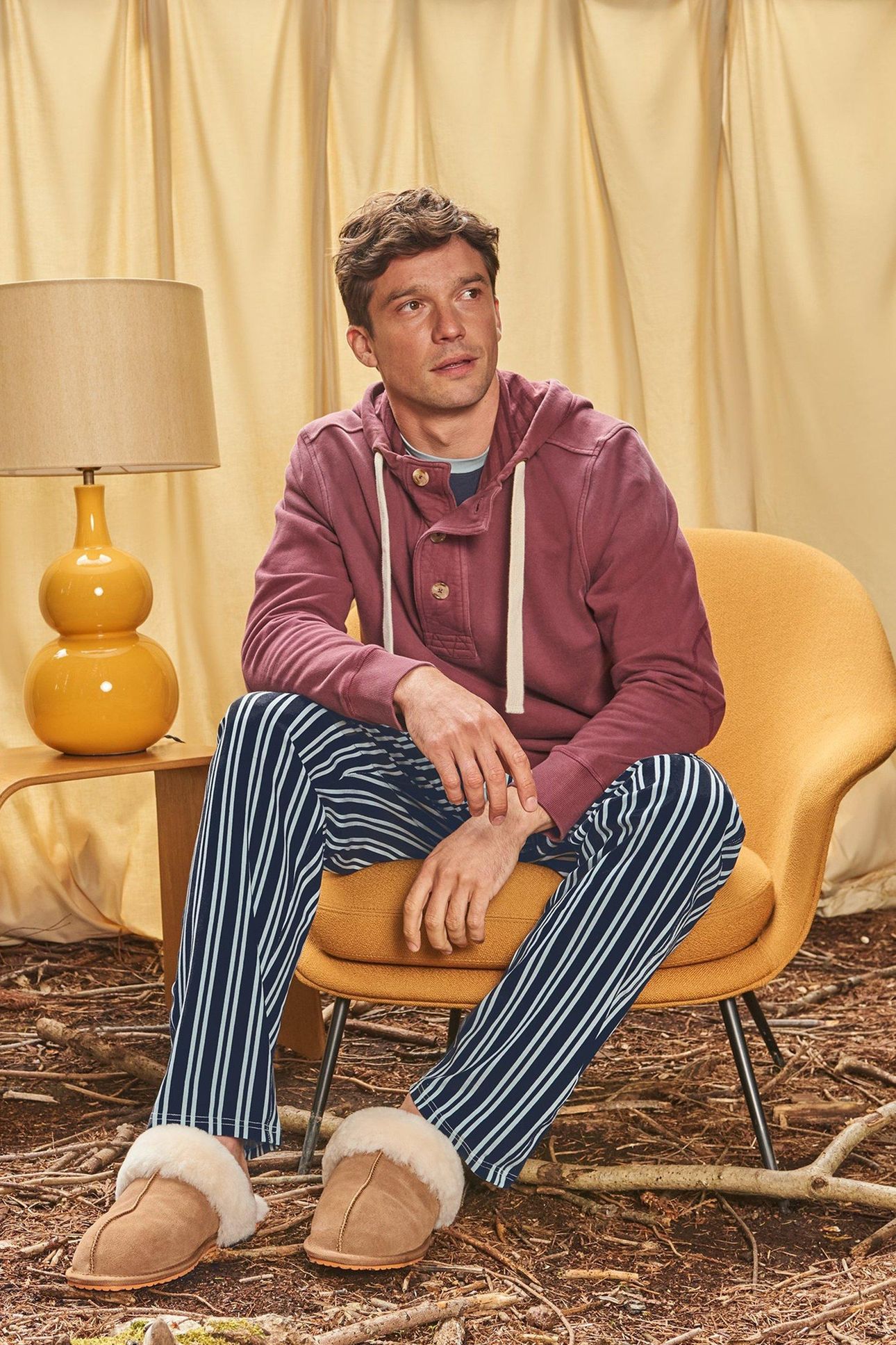 BRAMPTON OVERHEAD HOODIE MID PLUM 8