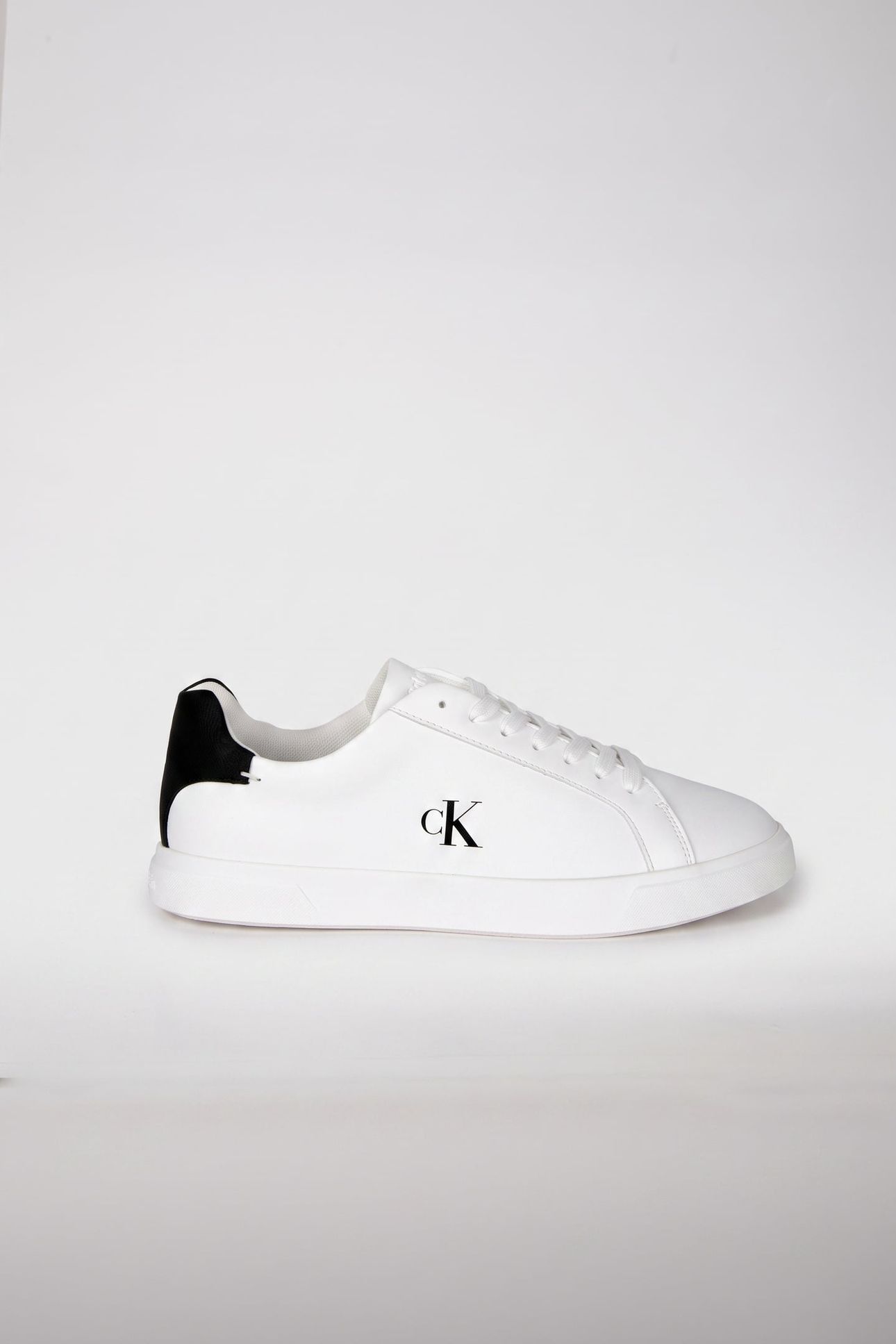 LOW PRO CUP LACEUP LEATHER SHOES BRIGHT WHITE/BLACK 1