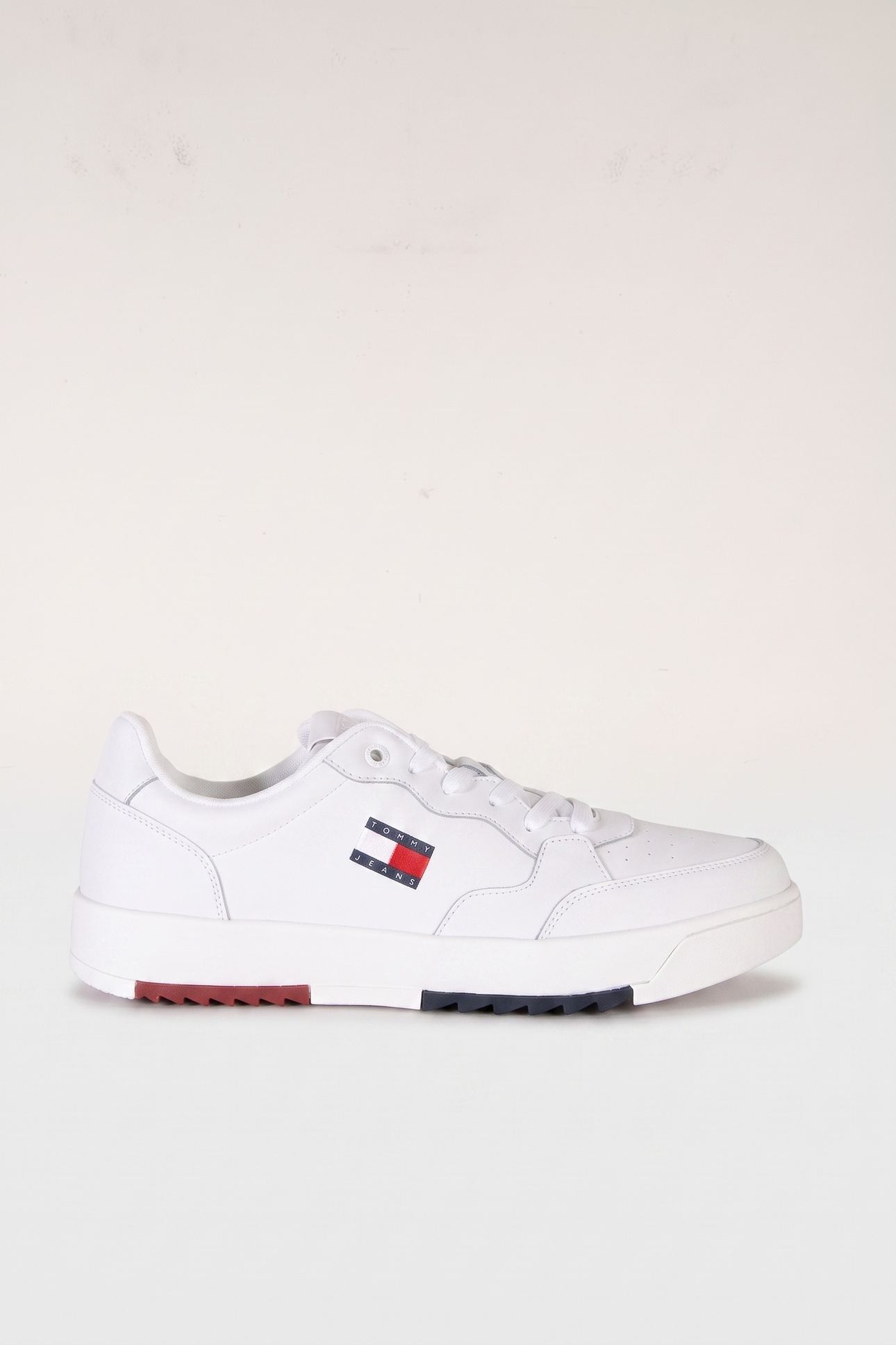 RETRO ESSENTIAL SNEAKERS WHITE 1