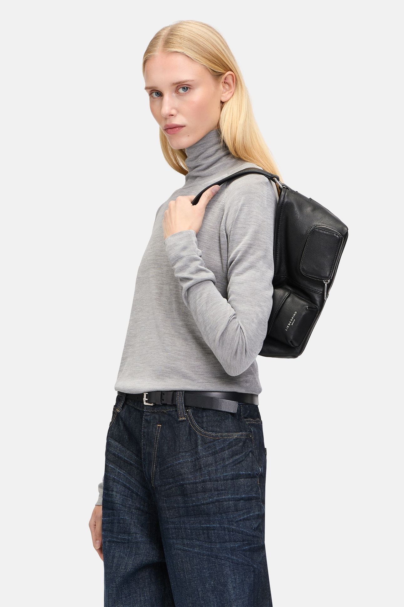 CROSSBODY SMALL BLACK 2