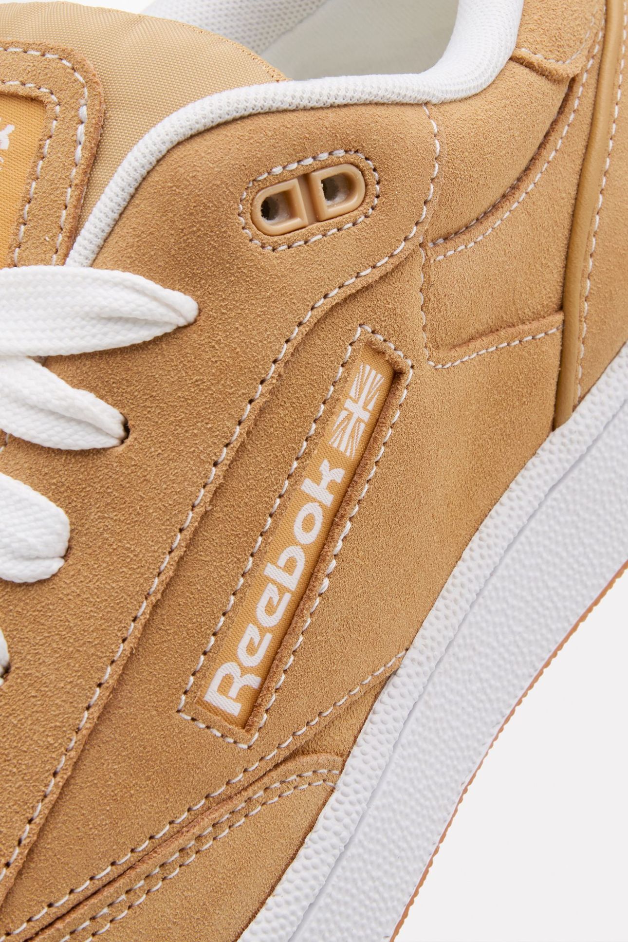 UNISEX CLUB C BULC CLN CAMEL/CAMEL/WHITE 6