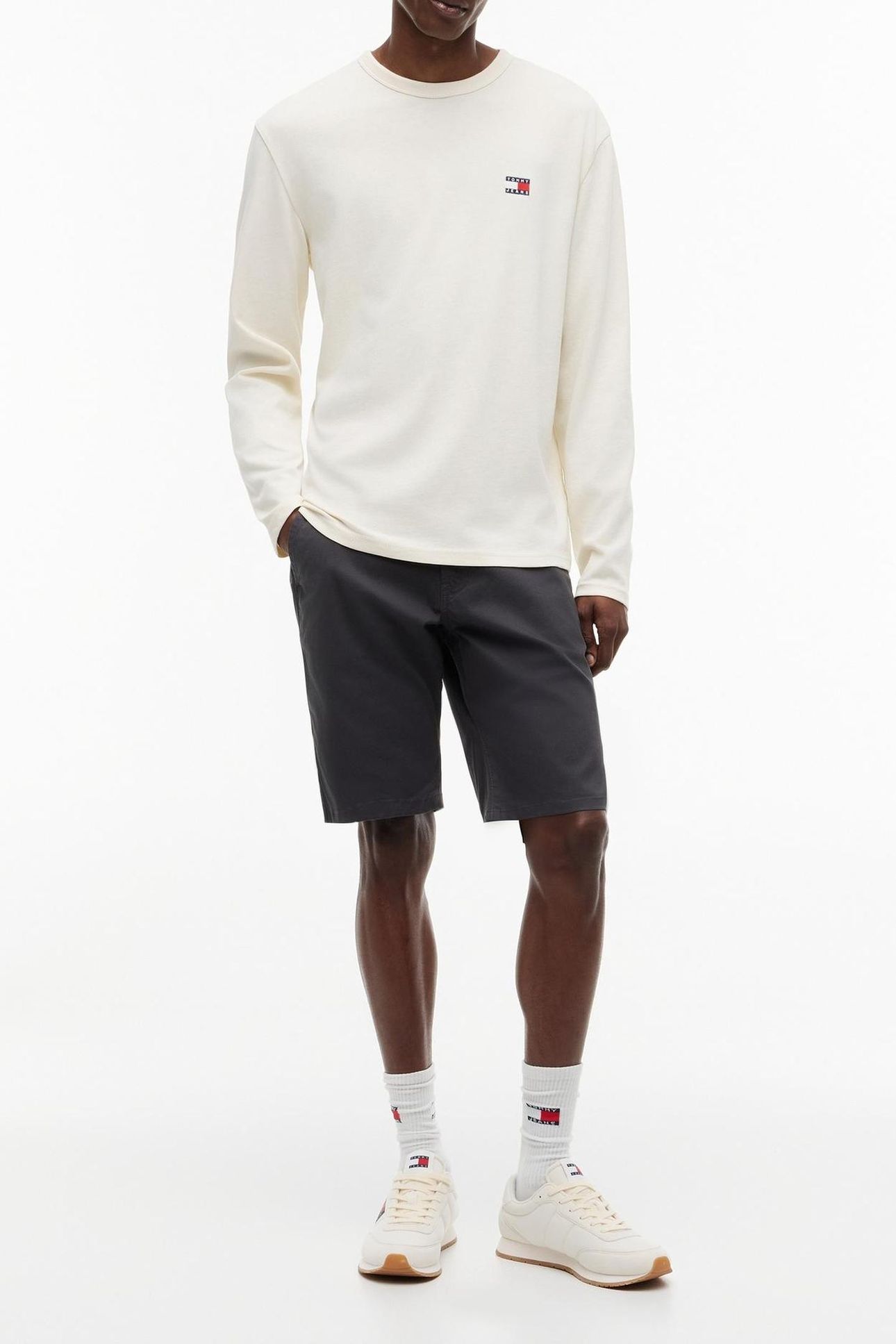 REGULAR BADGE TEE LS CALICO 3