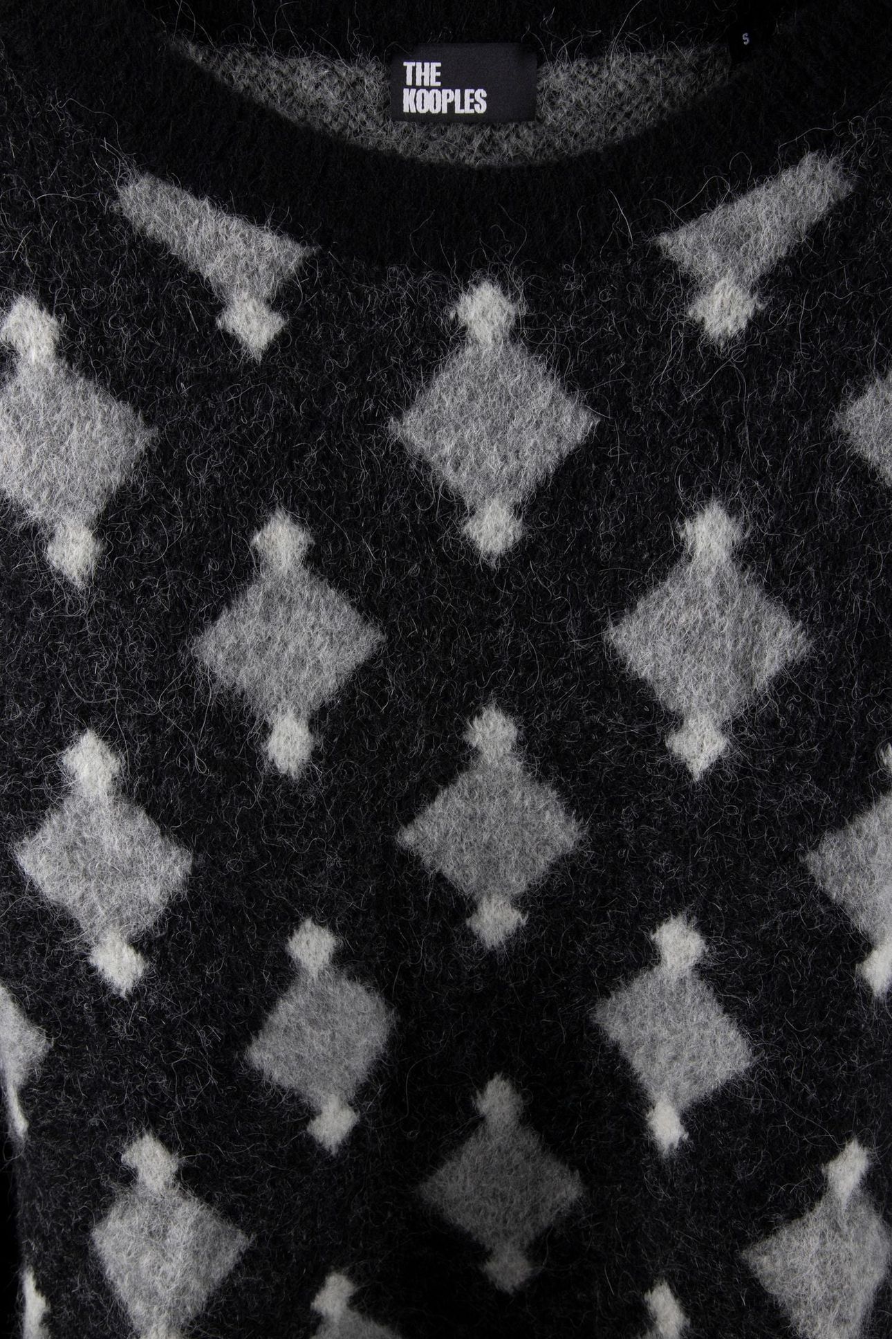 PULL COL ROUND BLACK GREY WHITE 8