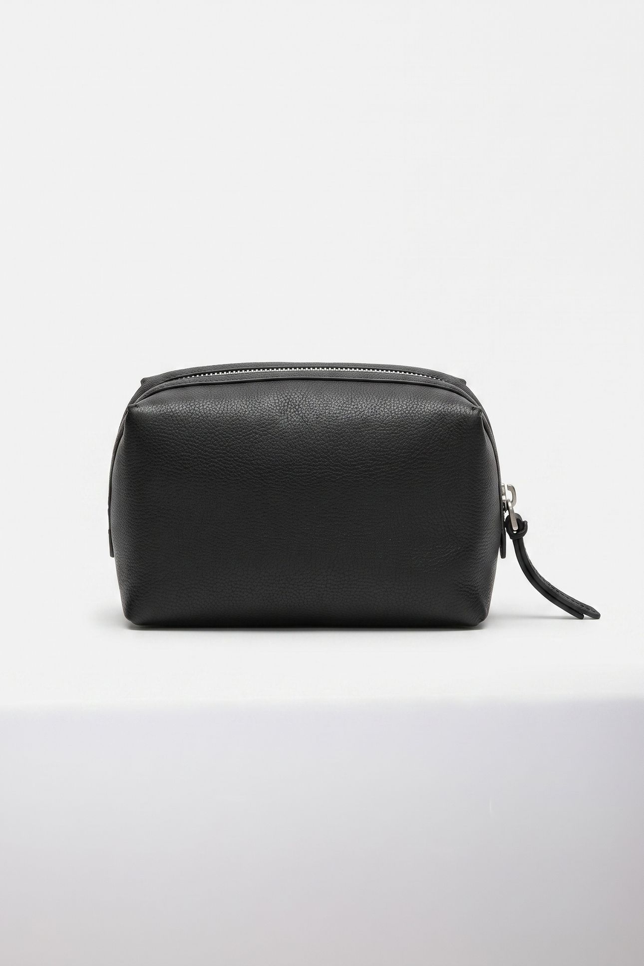 POUCH ACCESSORIES SMALL BLACK 2