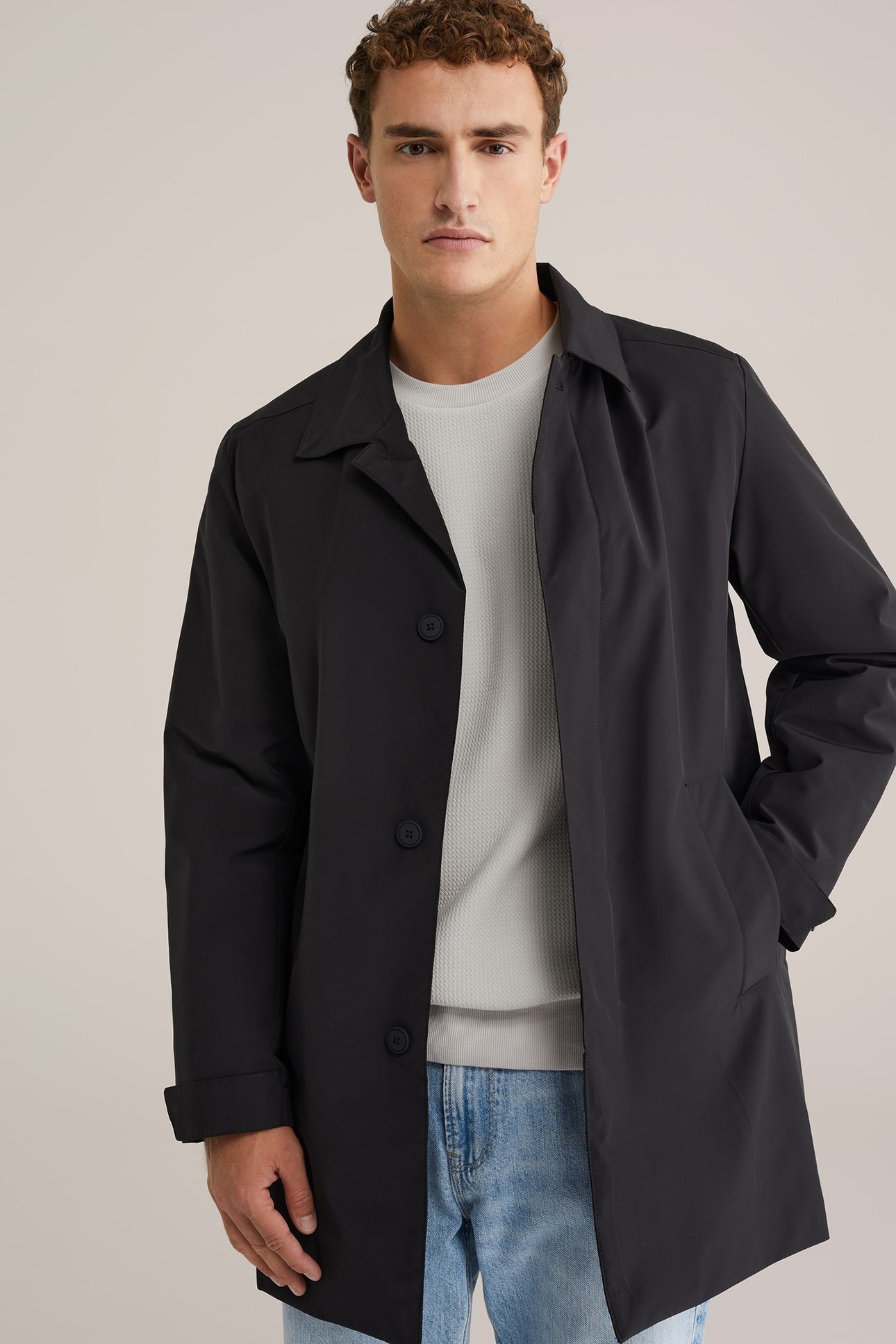 COAT BLACK 1