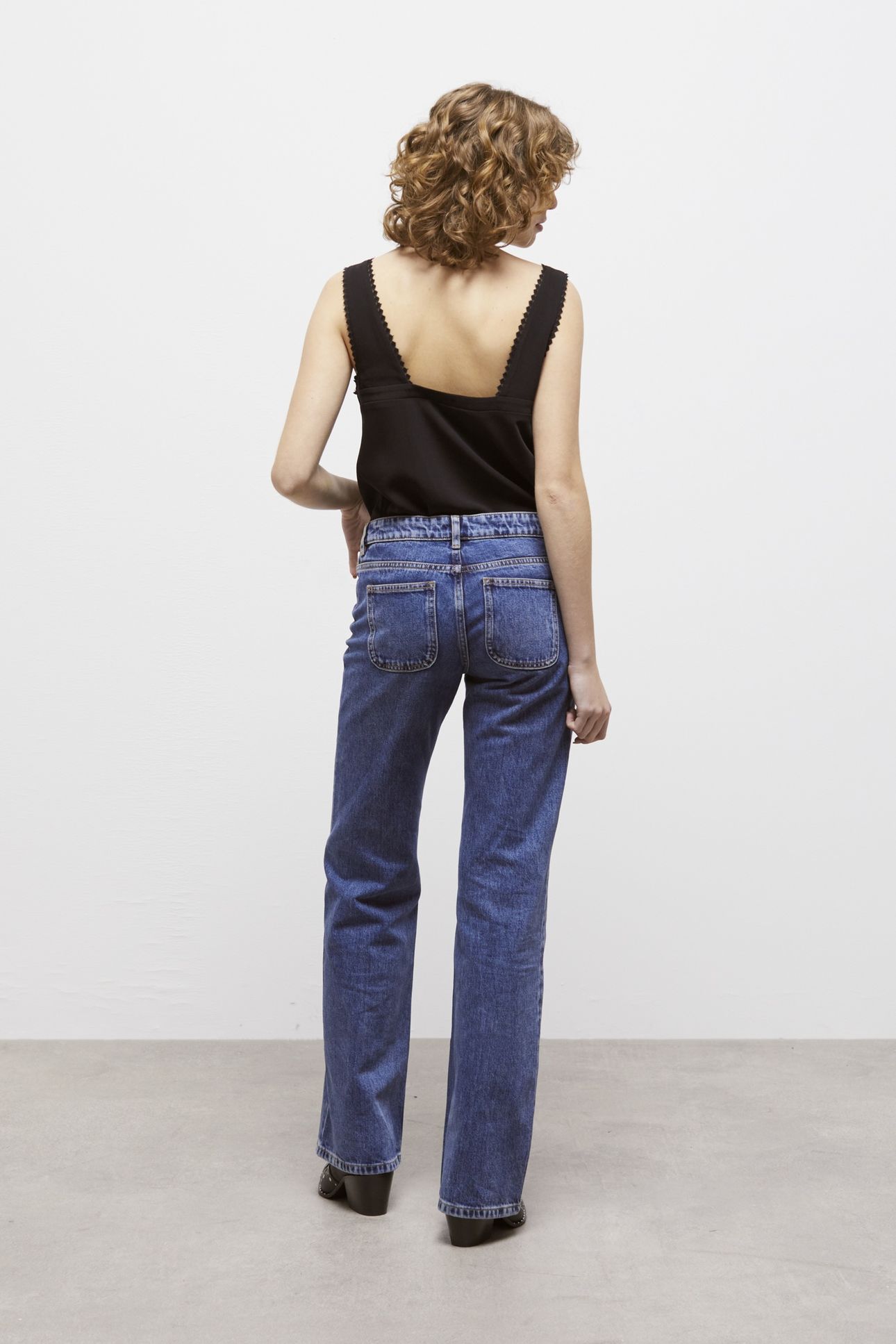 SLEEVELESS TOP WITH LACE DETAIL BLACK 4