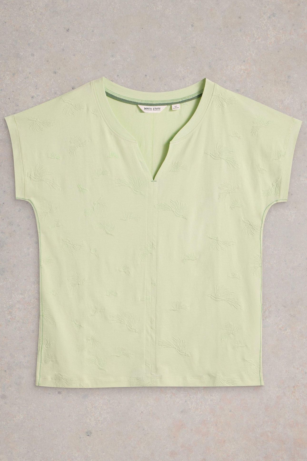 NELLY NOTCH EMBROIDERED TEE LIGHT GREEN 3