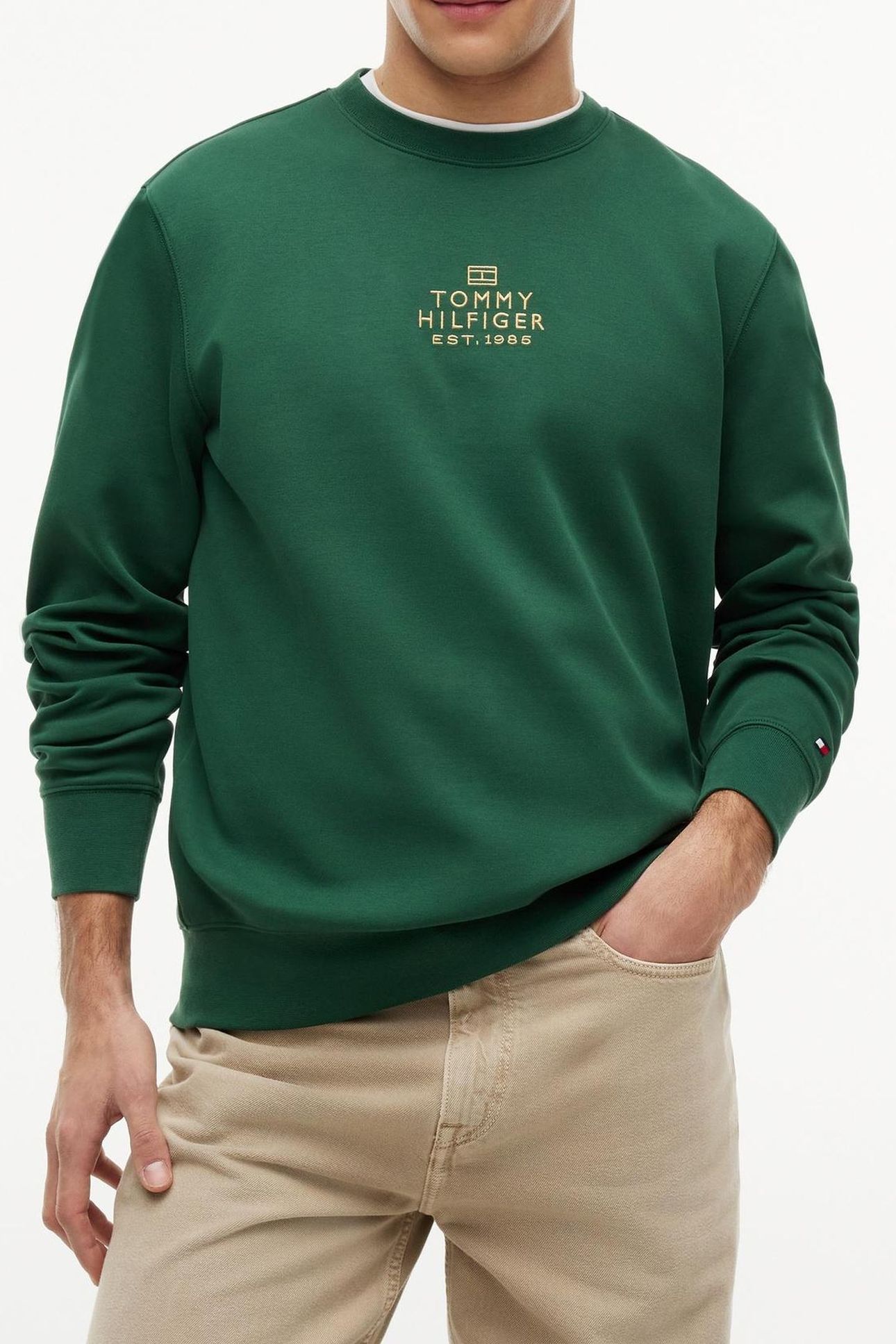 BRAND LOVE GOLD INTERLOCK STREET GREEN 1