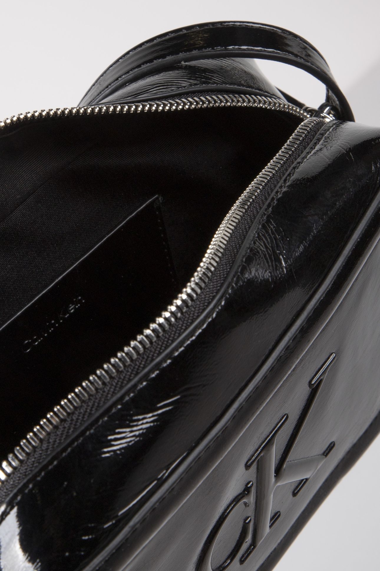 BOLD METALLIC CAMERA BAG BLACK 5