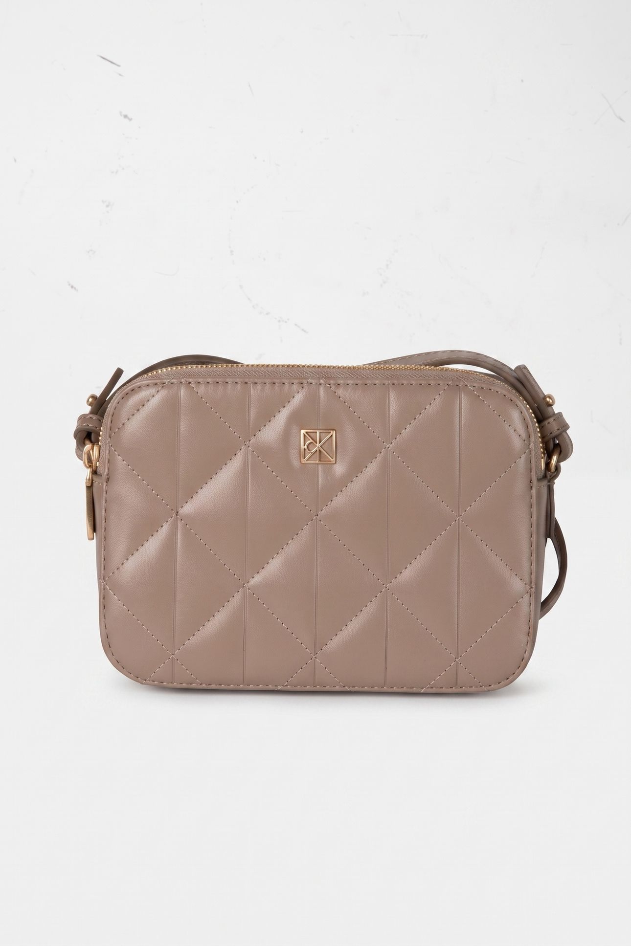 QUILTED CAMERA BAG DESERT TAUPE 2