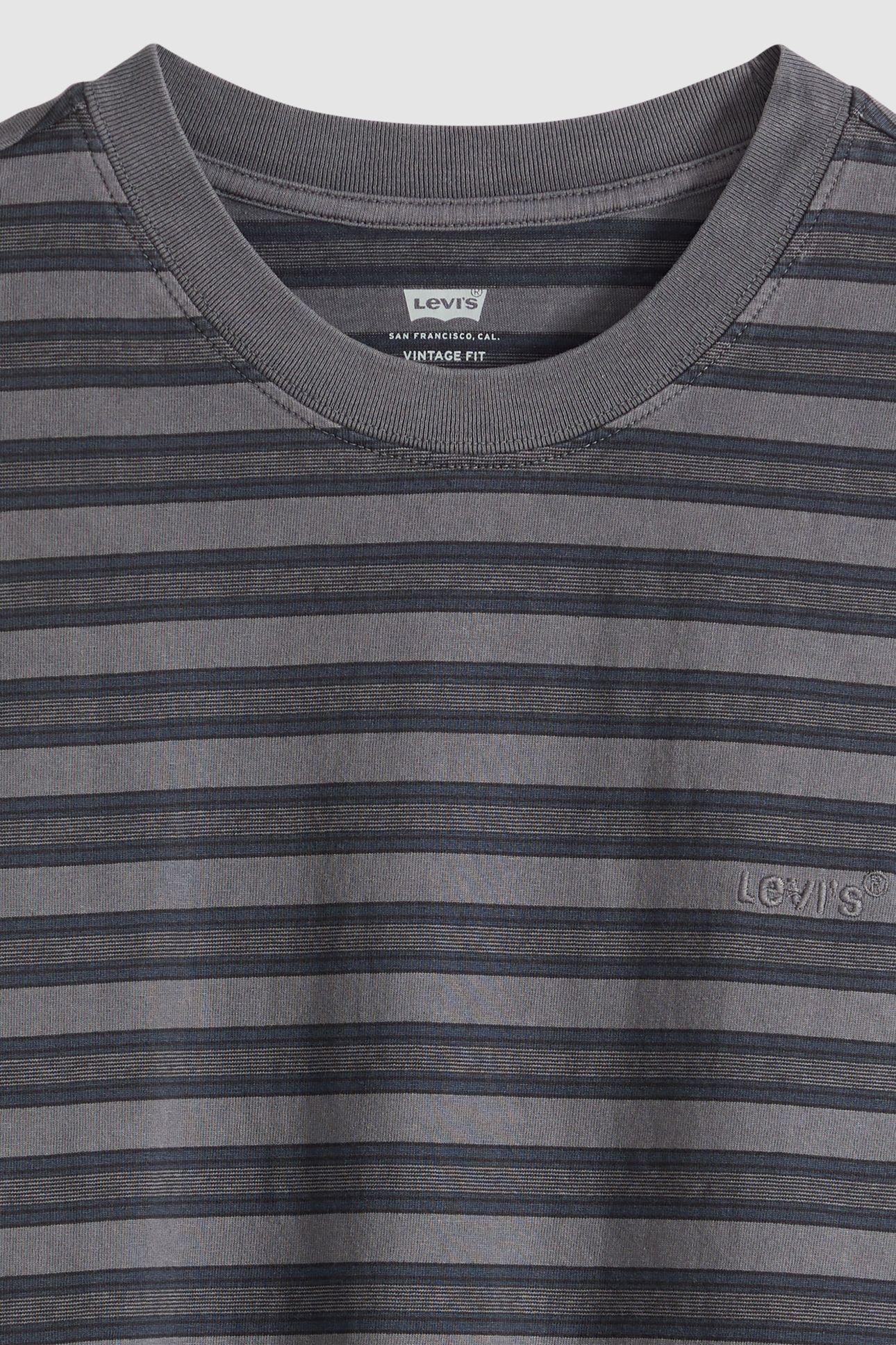 RED TAB VINTAGE TEE 6