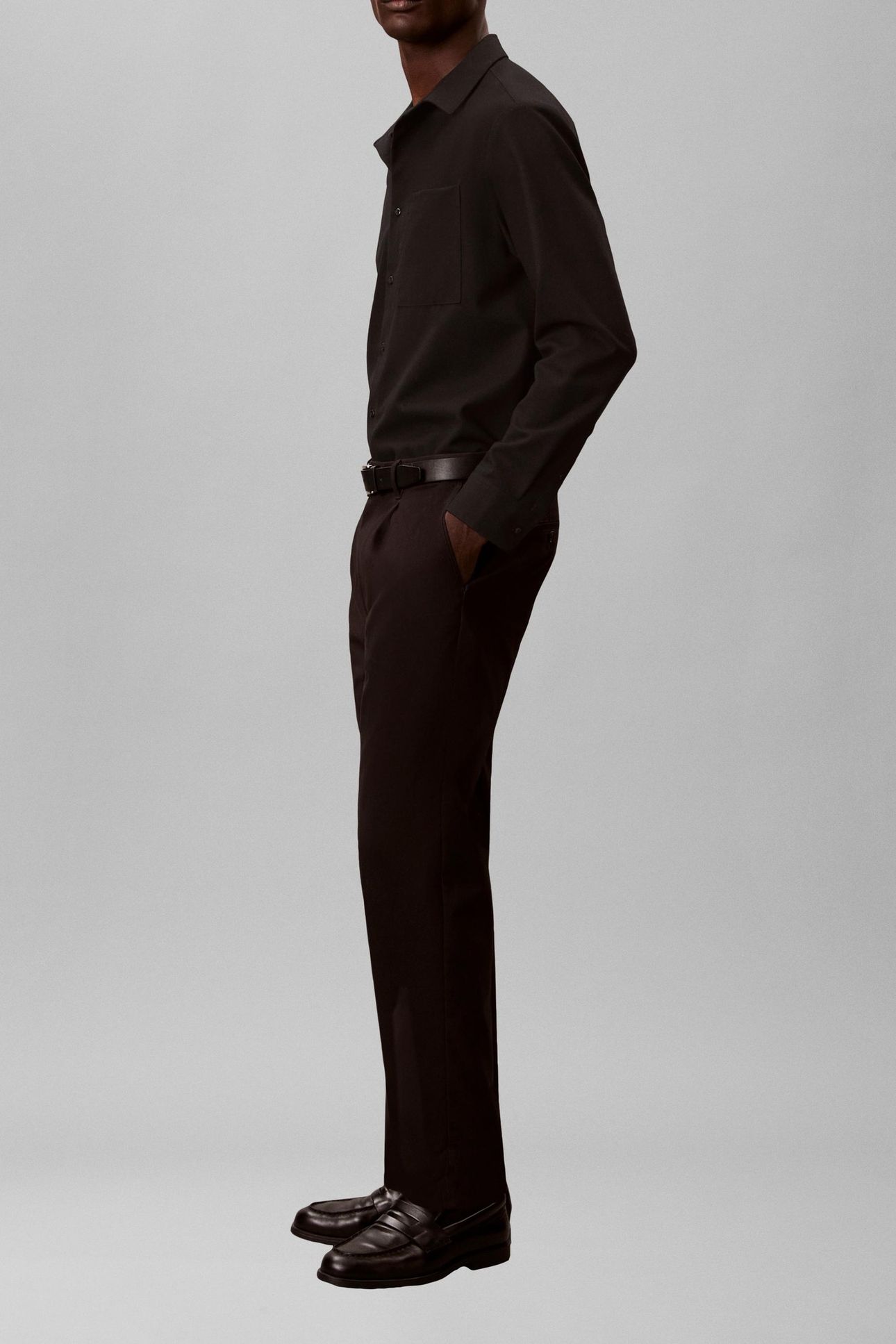 TAPERED STRETCH SATEEN CHINO TROUSERS BLACK 3