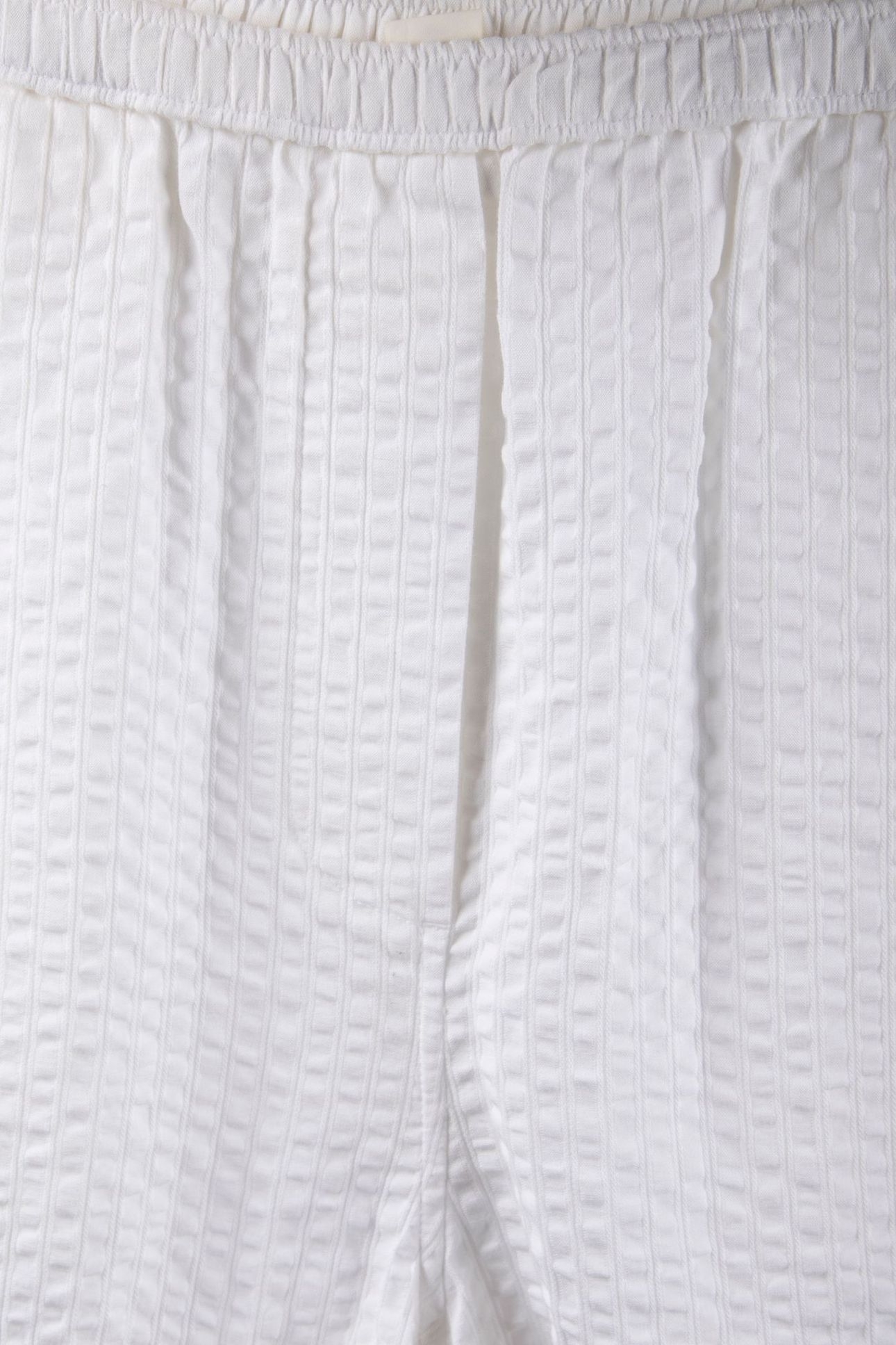 ERMA FRILL SHORTS WHITE 4
