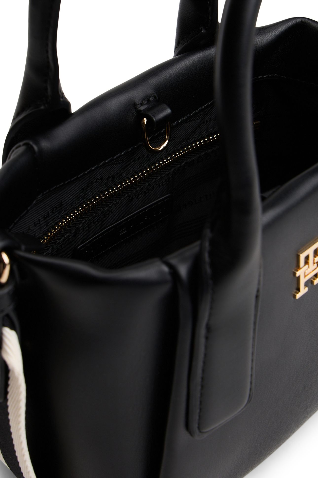 ESSENTIAL MINI TOTE BLACK 5