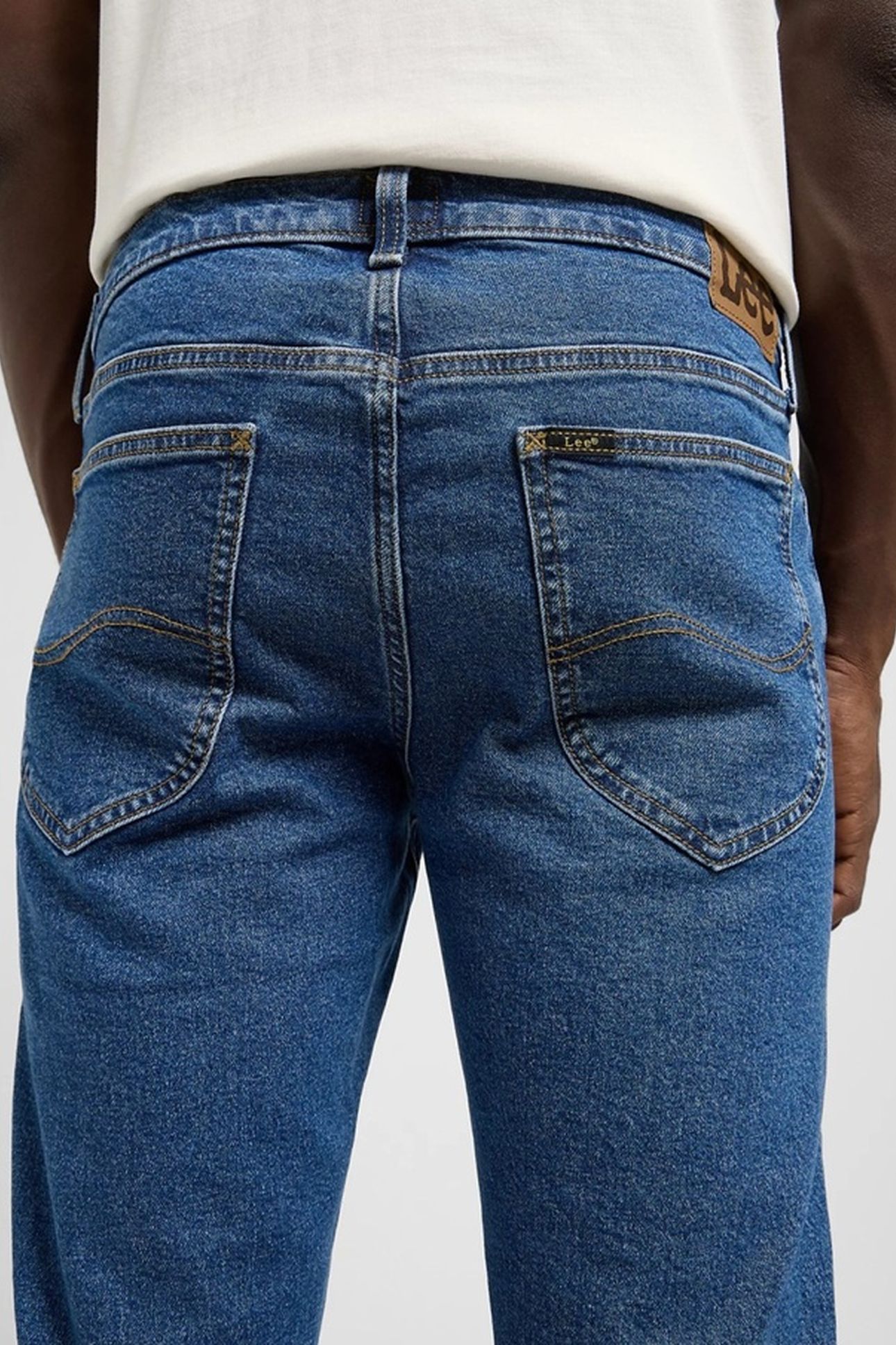 DAREN BELMONT JEANS 5