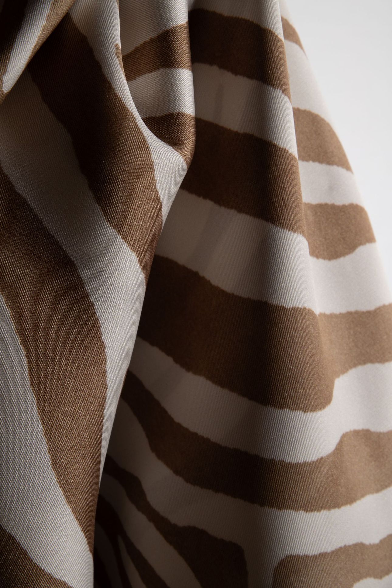 LEONIE PRINTED SCARF SAFARI DREAM PRINT 4