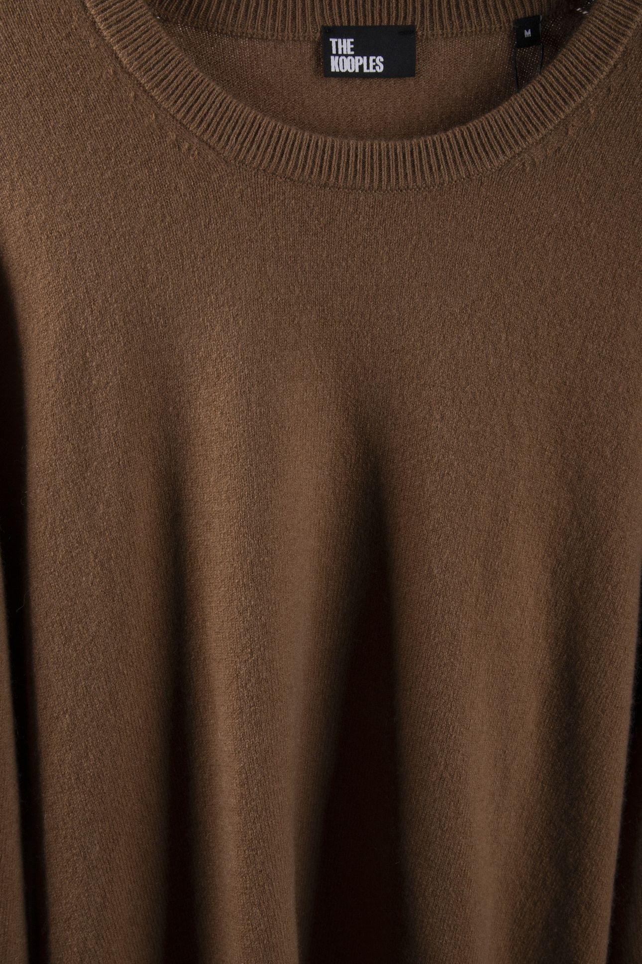 PULL COL ROUND DETAIL BRILLIANT DARK CAMEL 8