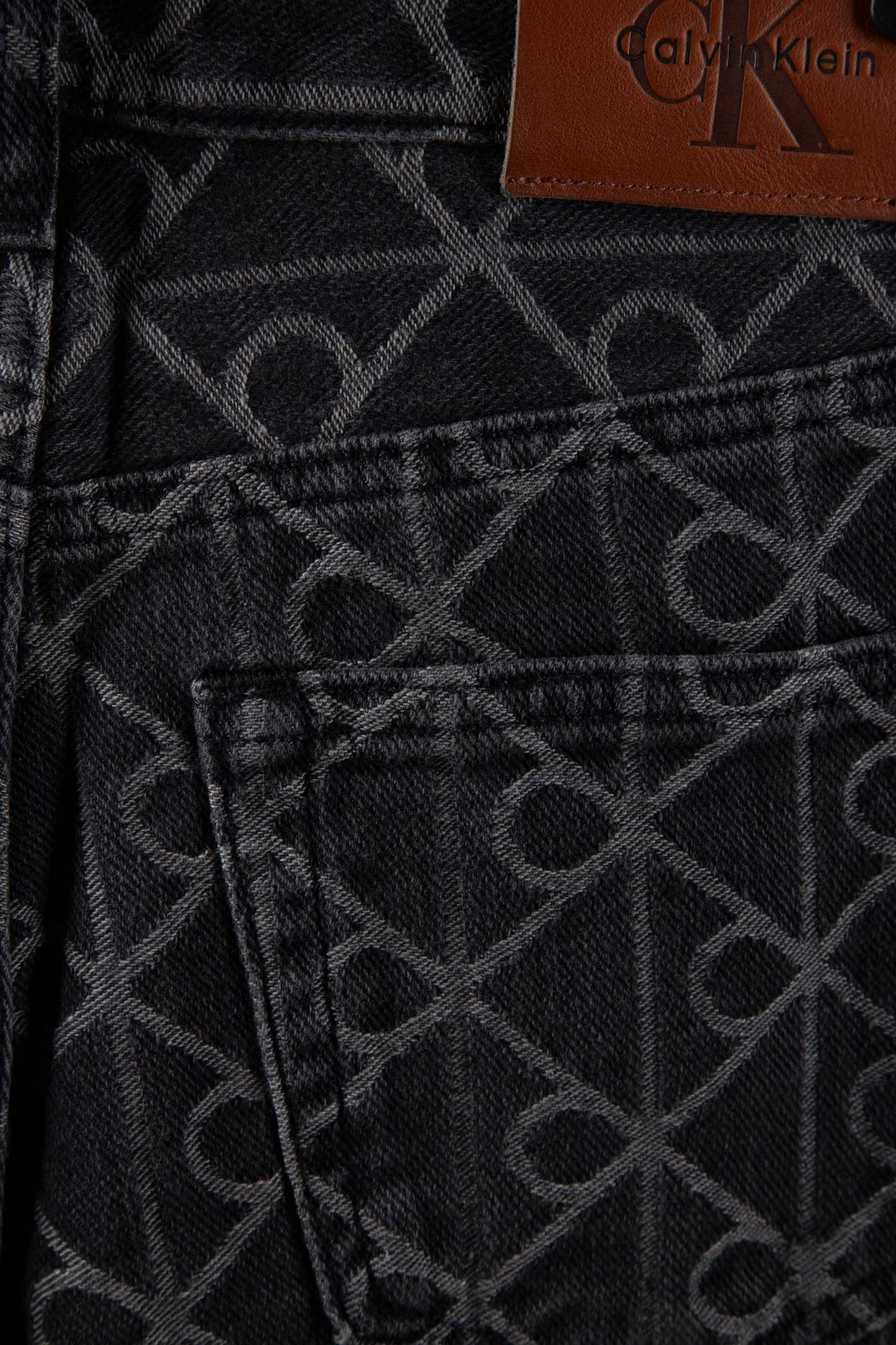 SIGNATURE 90S STRAIGHT JEAN BLACK EMBLEM 4